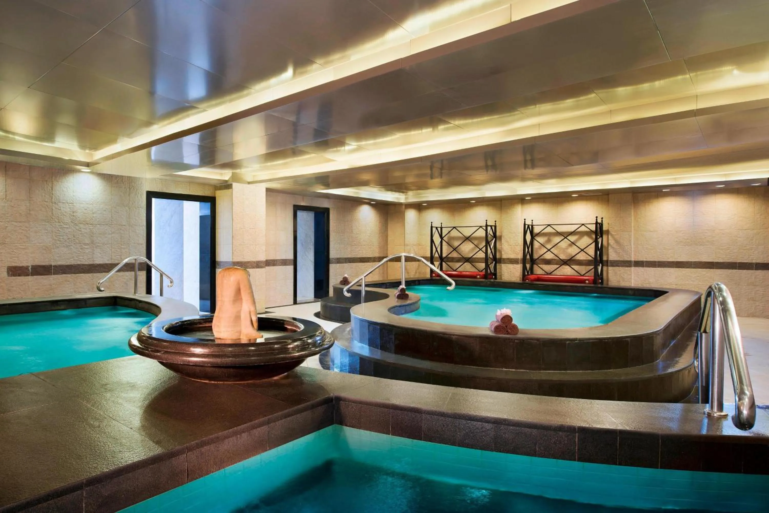 Fitness centre/facilities in The St. Regis Beijing