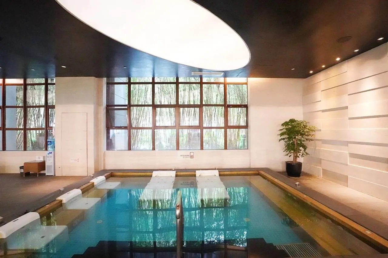 Hot Tub in Le Méridien Xiamen