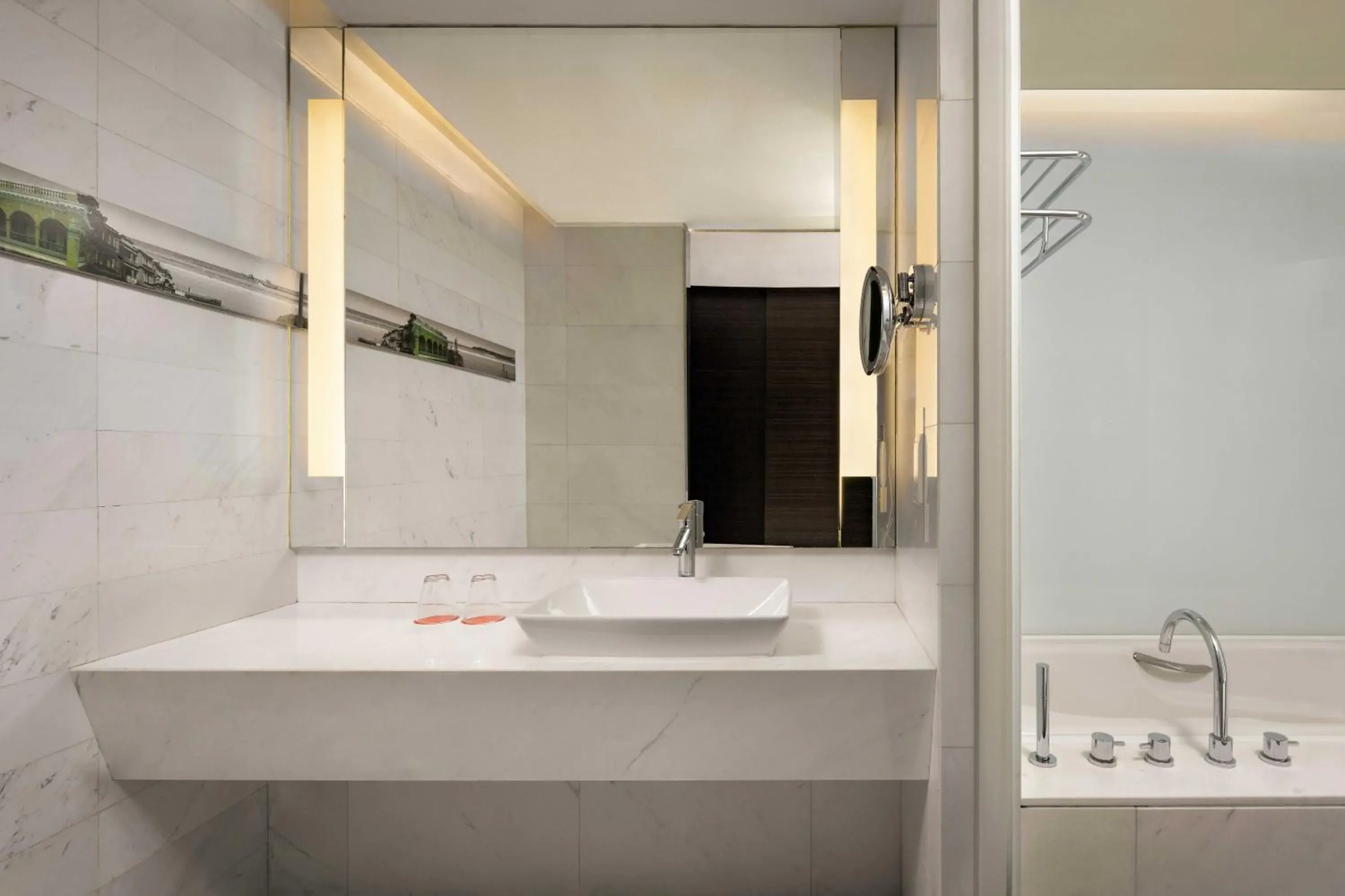 2 Double bed room with Balcony, Mountain View in Le Méridien Xiamen 2 Double bed room with Balcony, Mountain View in Le Méridien Xiamen