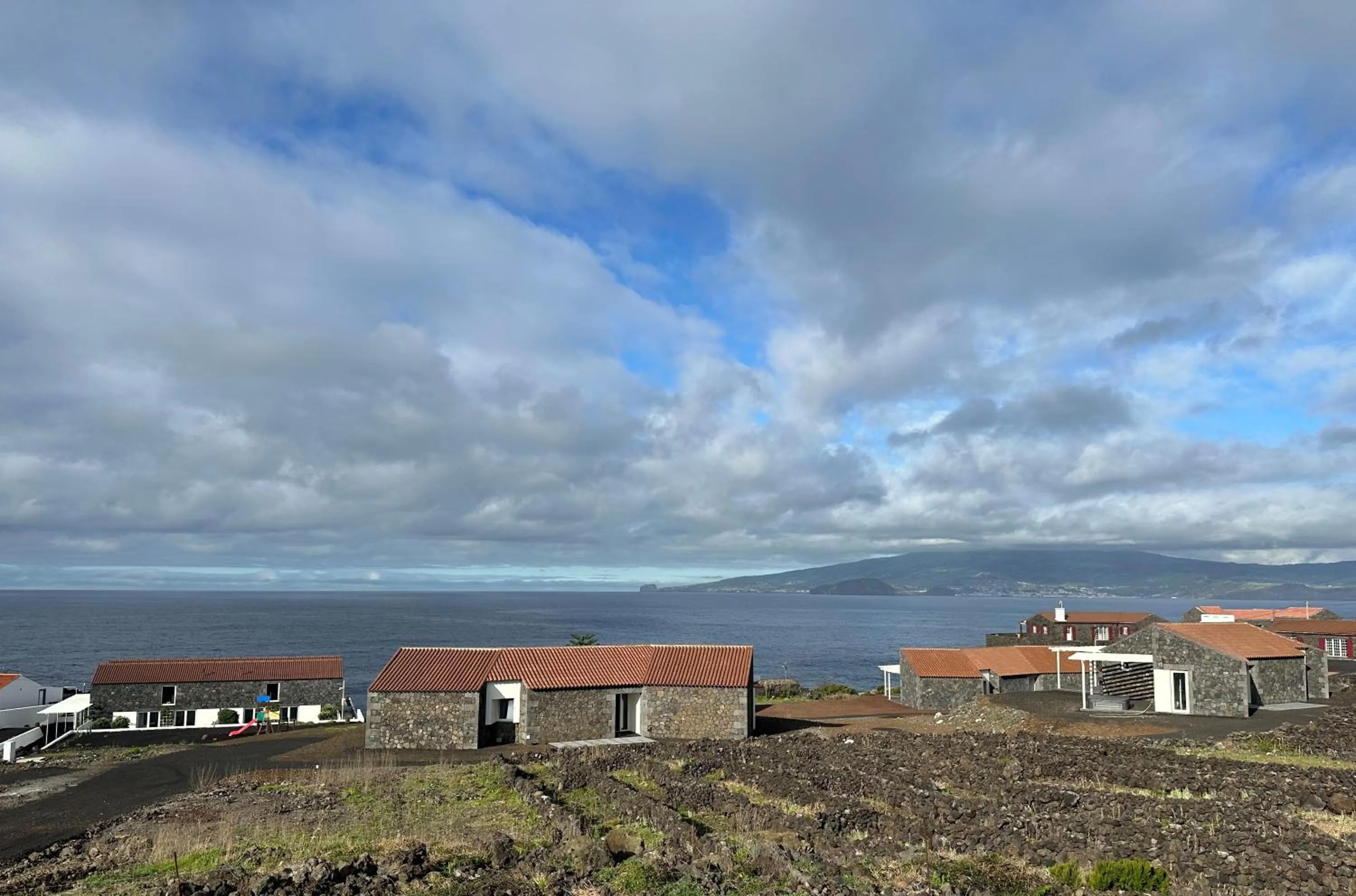 Property building in Vinhas do Calhau