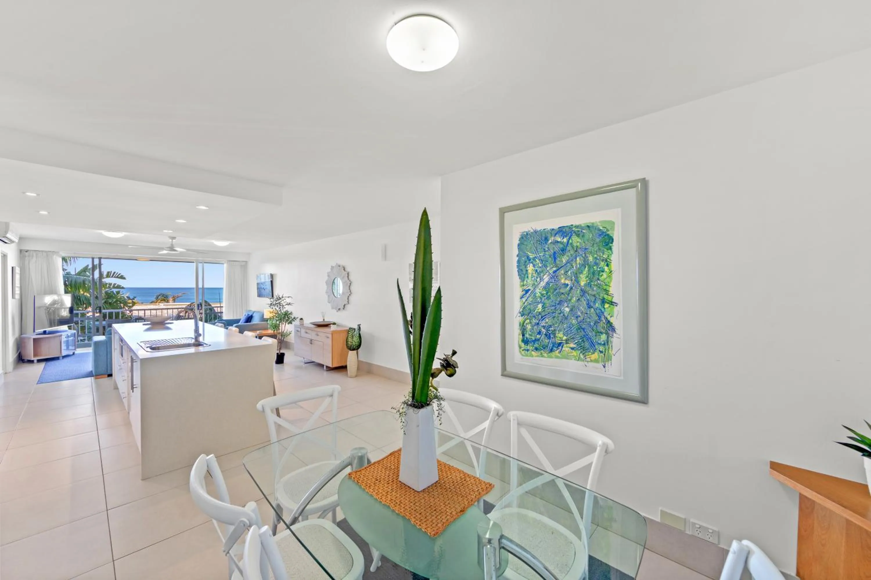 La Mer Sunshine Beachfront