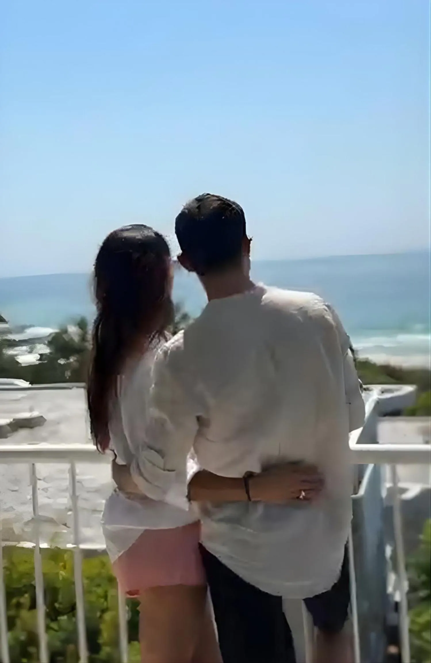 La Mer Sunshine Beachfront