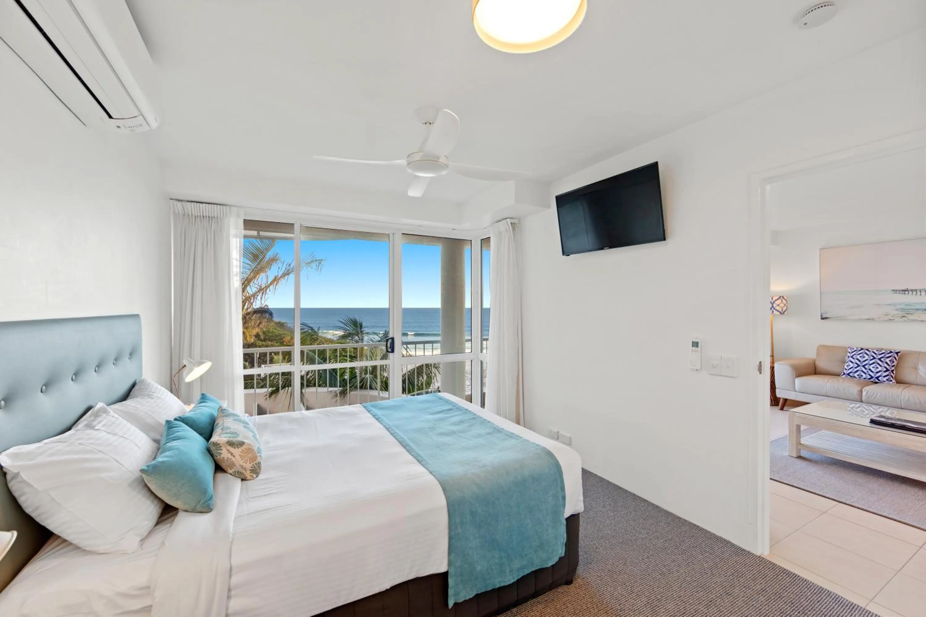 Bed in La Mer Sunshine Beachfront