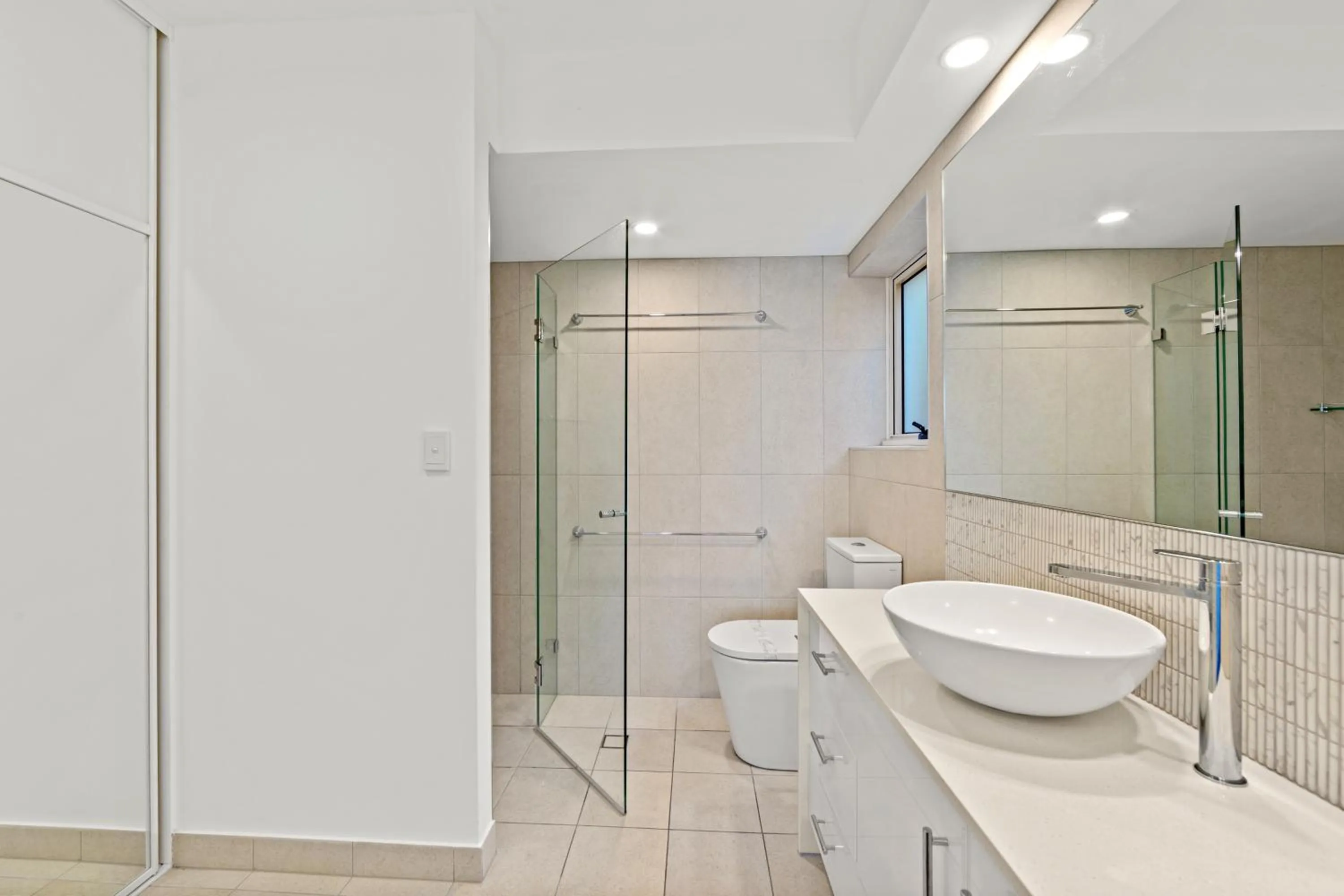 La Mer Sunshine Beachfront