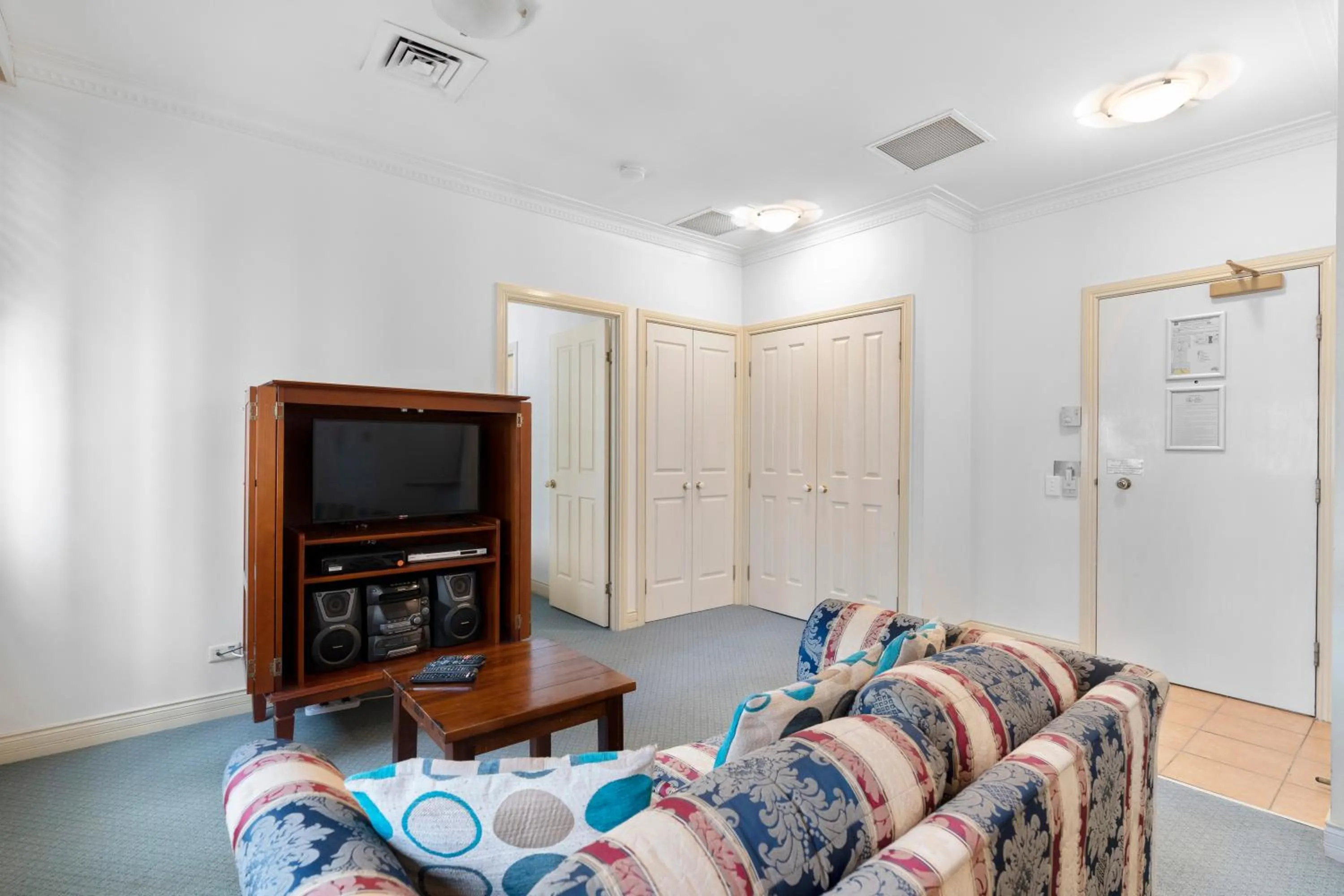 TV and multimedia in Rothbury Hotel