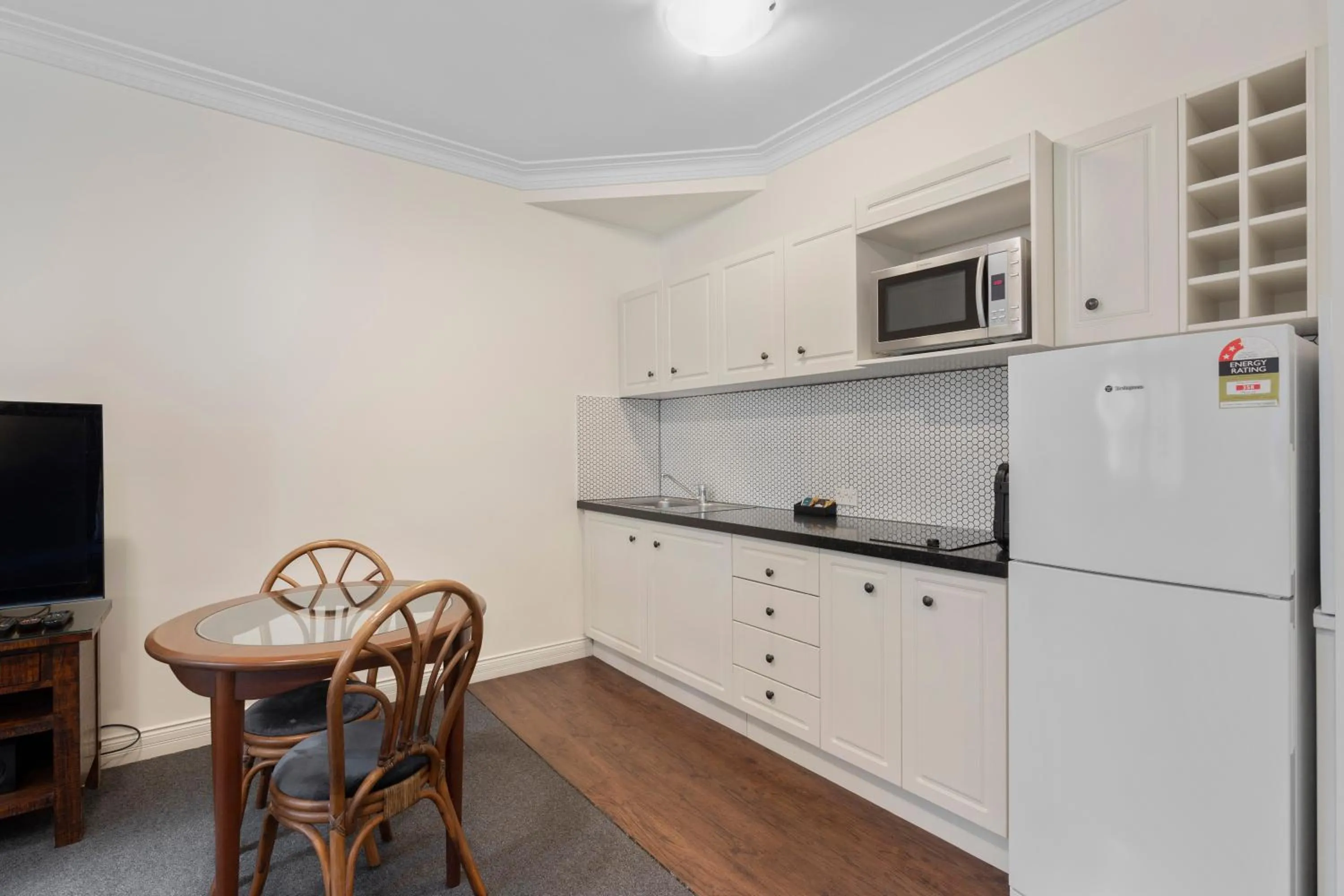 Kitchen or kitchenette in Rothbury Hotel