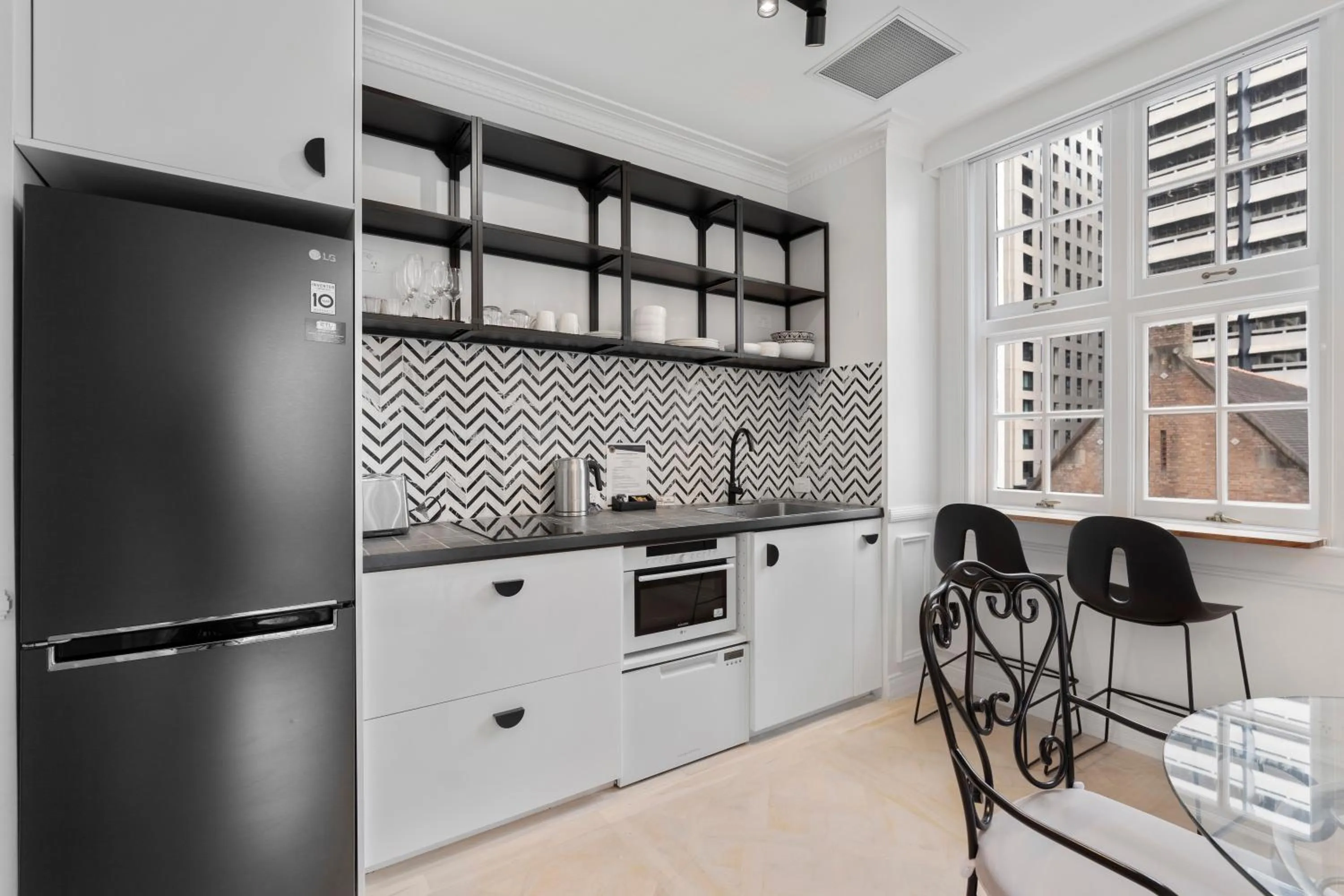 Kitchen or kitchenette in Rothbury Hotel