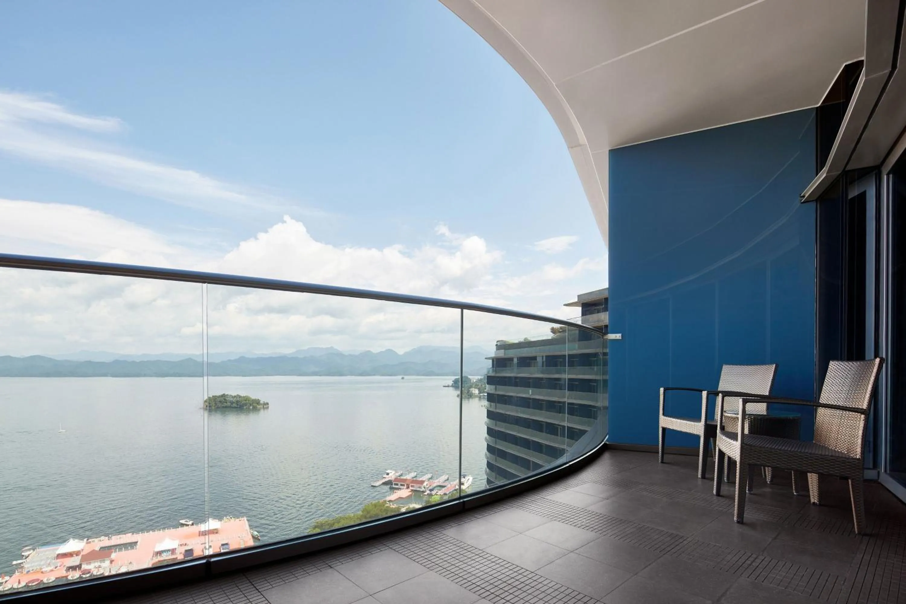 Bedroom in Sheraton Qiandao Lake Resort