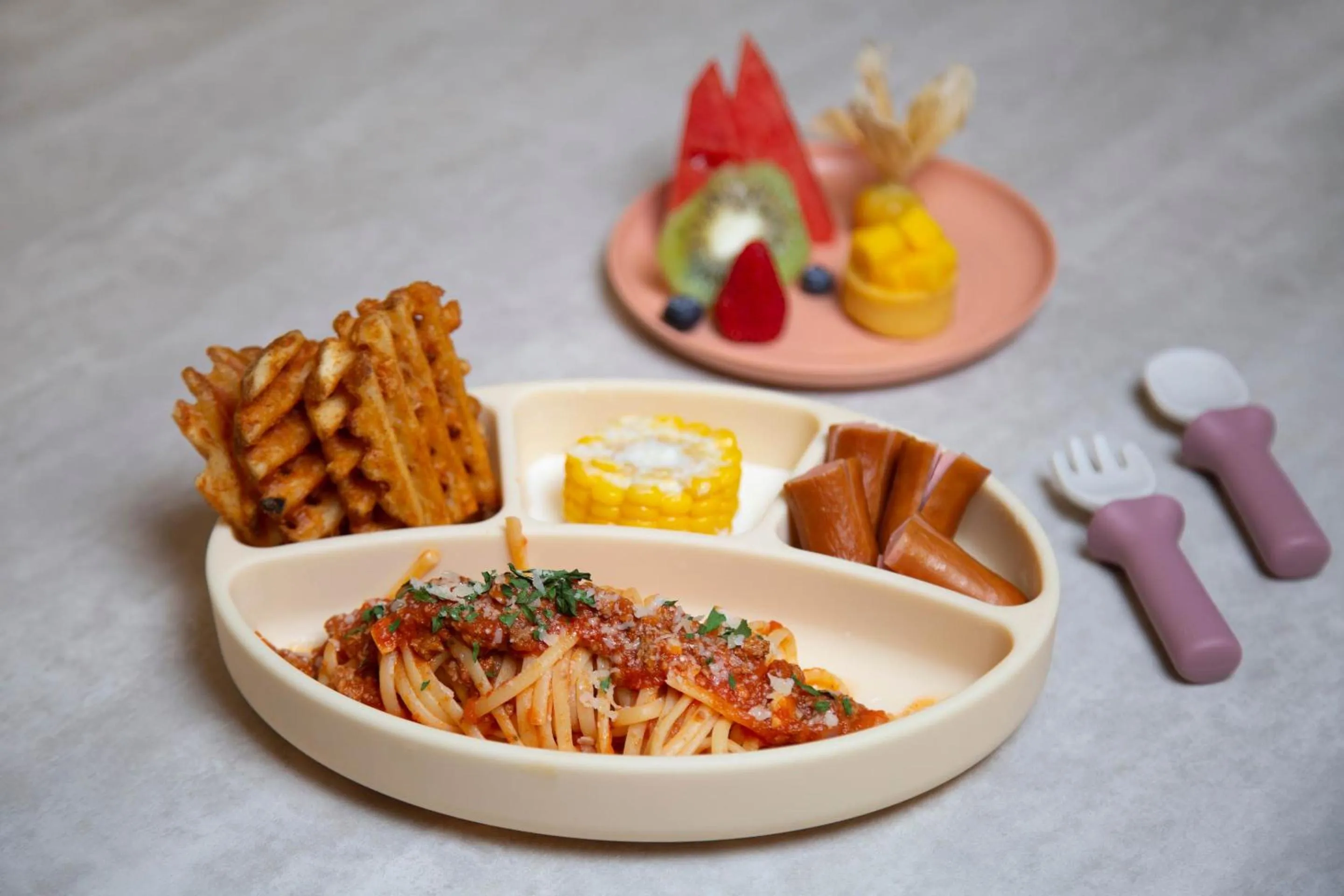 Food and drinks in The St. Regis Sanya Yalong Bay Resort