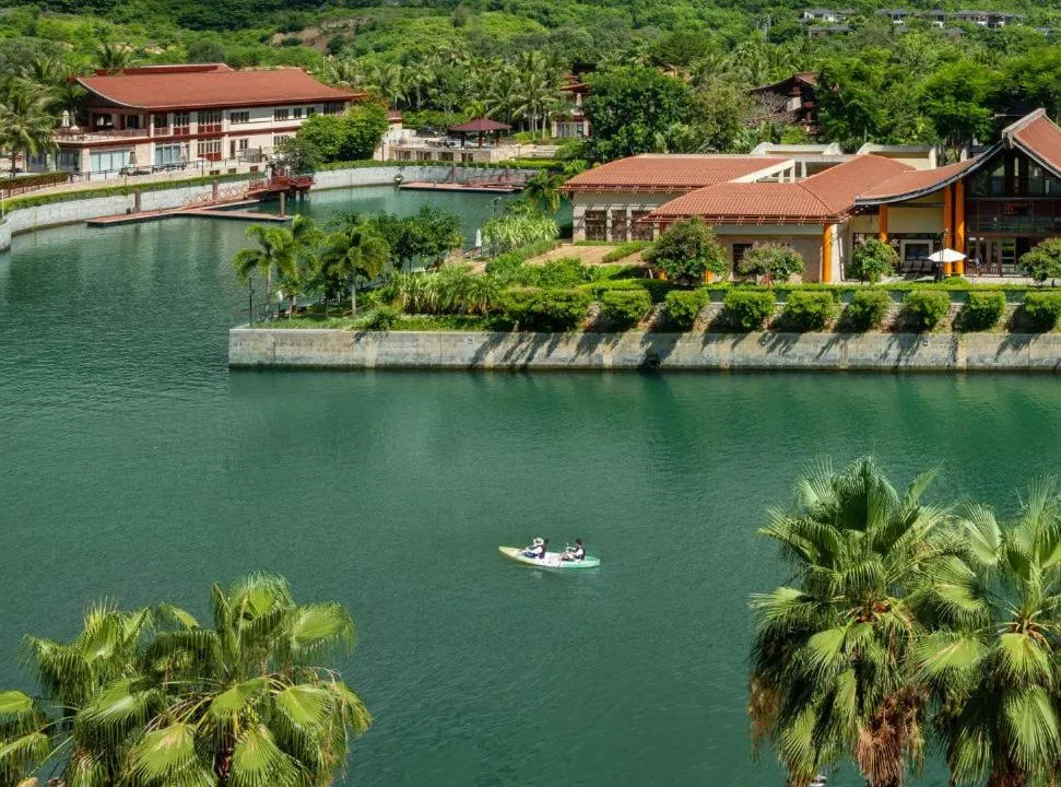 The St. Regis Sanya Yalong Bay Resort