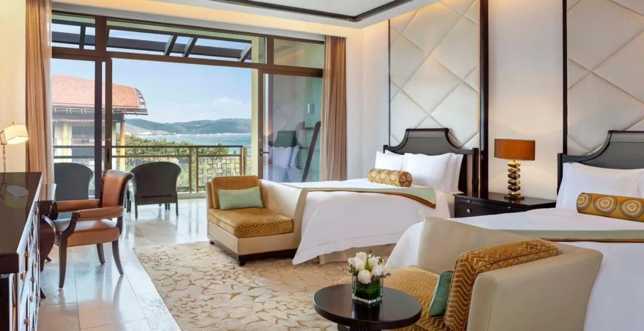 Bed in The St. Regis Sanya Yalong Bay Resort