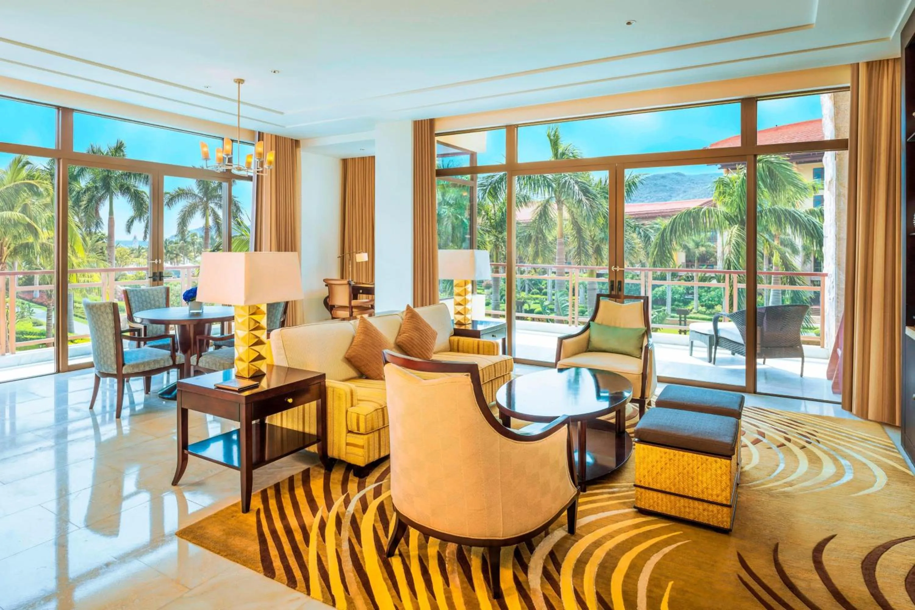 Living room in The St. Regis Sanya Yalong Bay Resort
