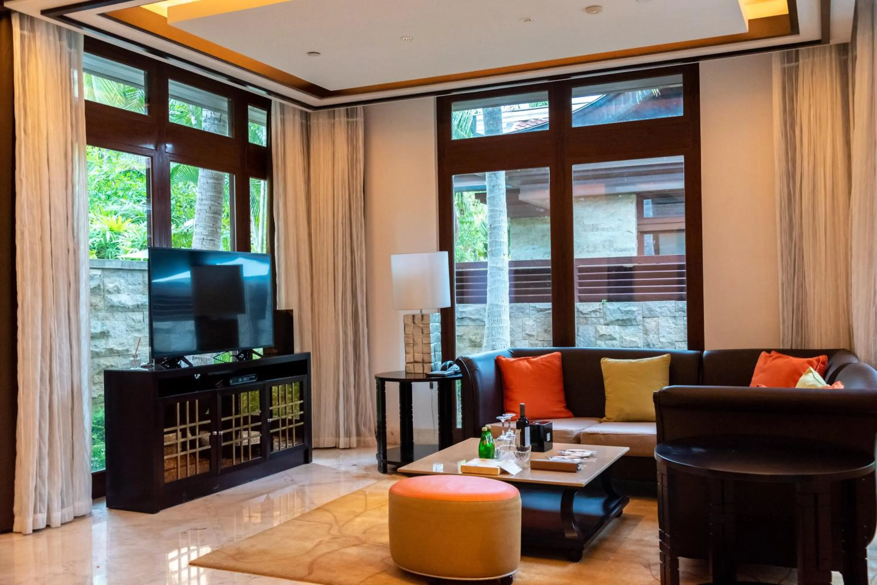 Living room in The St. Regis Sanya Yalong Bay Resort