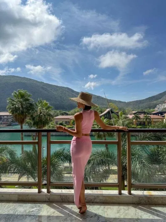 The St. Regis Sanya Yalong Bay Resort