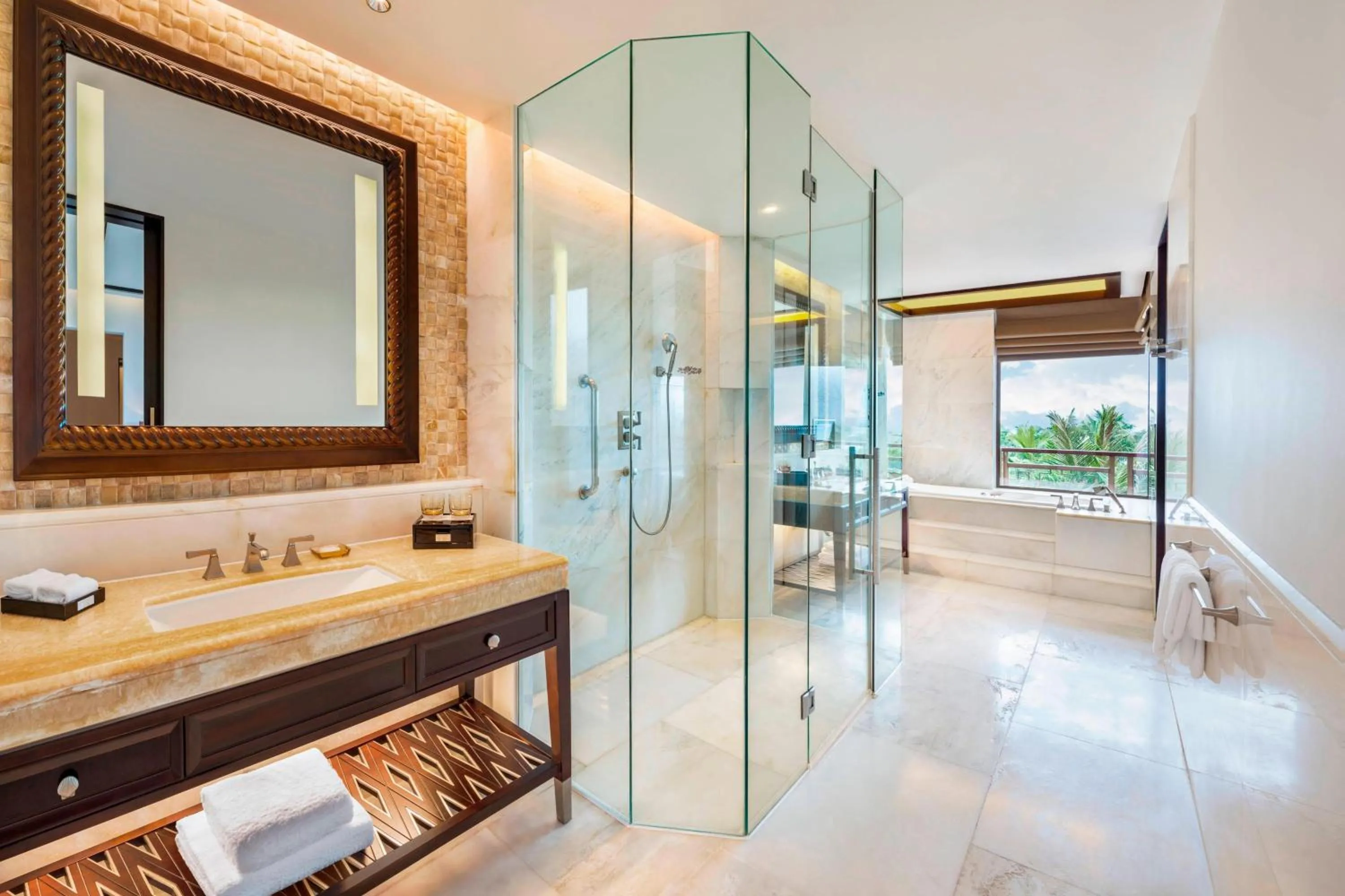 Bathroom in The St. Regis Sanya Yalong Bay Resort