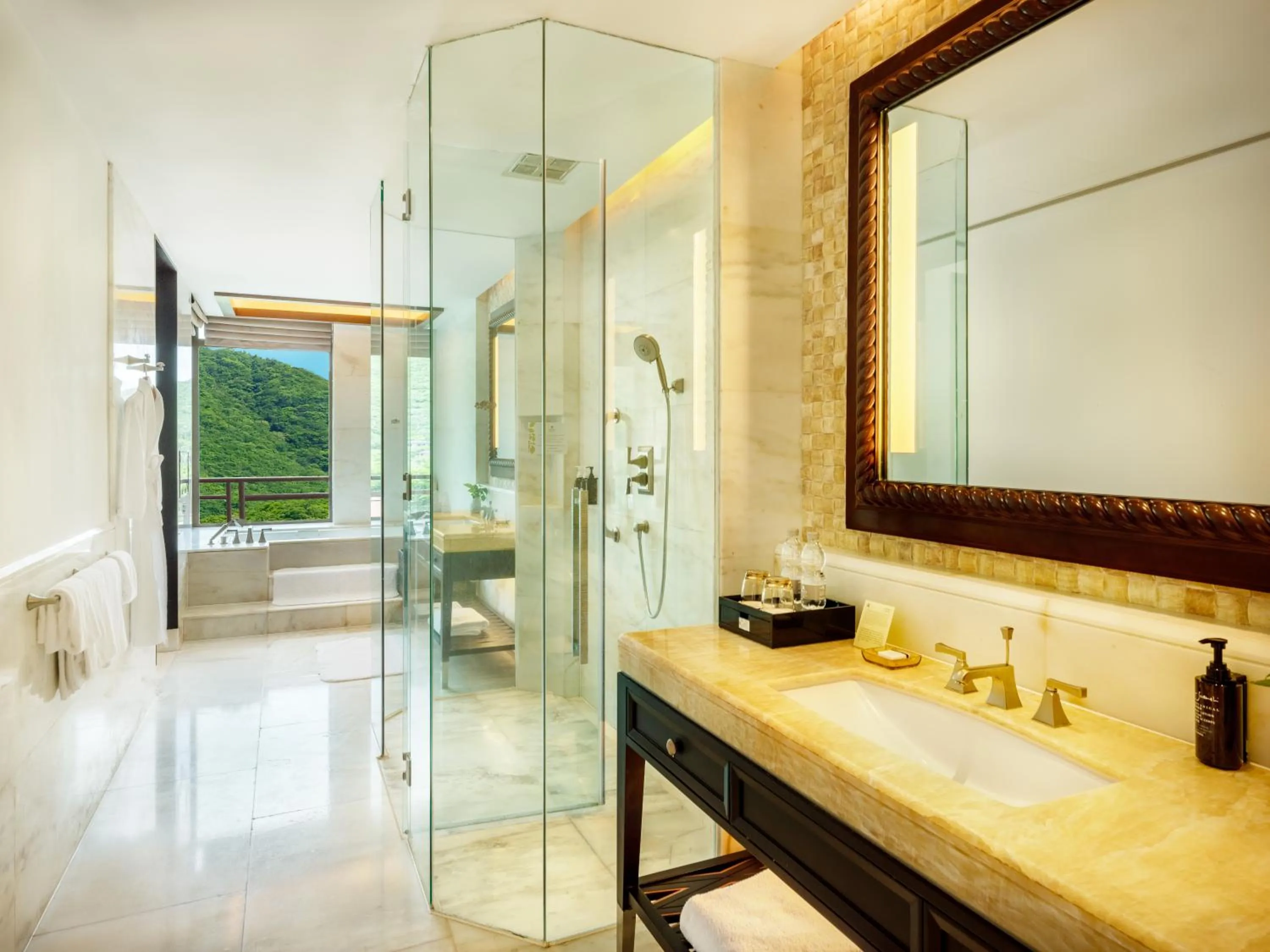 Toilet in The St. Regis Sanya Yalong Bay Resort