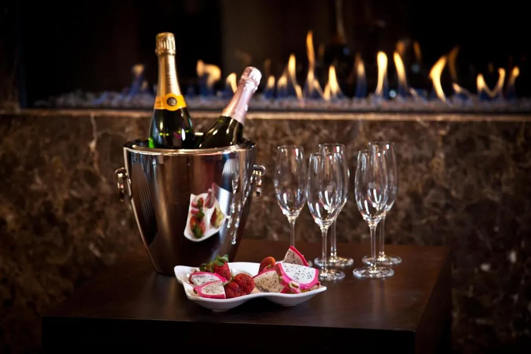 Decorative detail in Hotel Favor