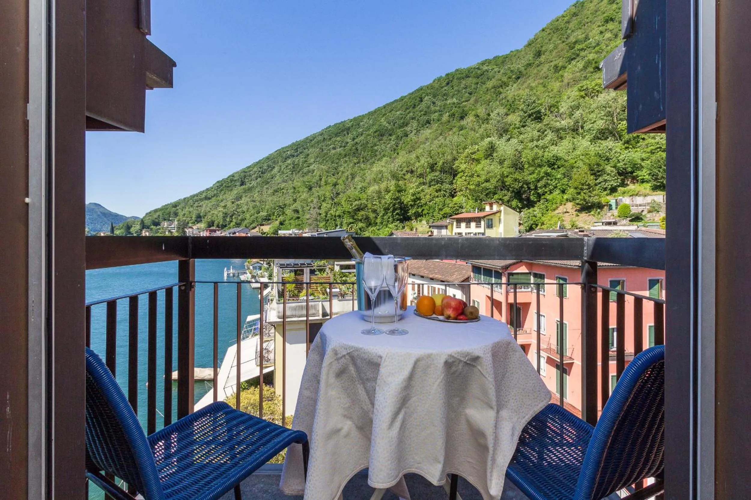 Triple Room with Mountain View - single occupancy in Hotel Riviera