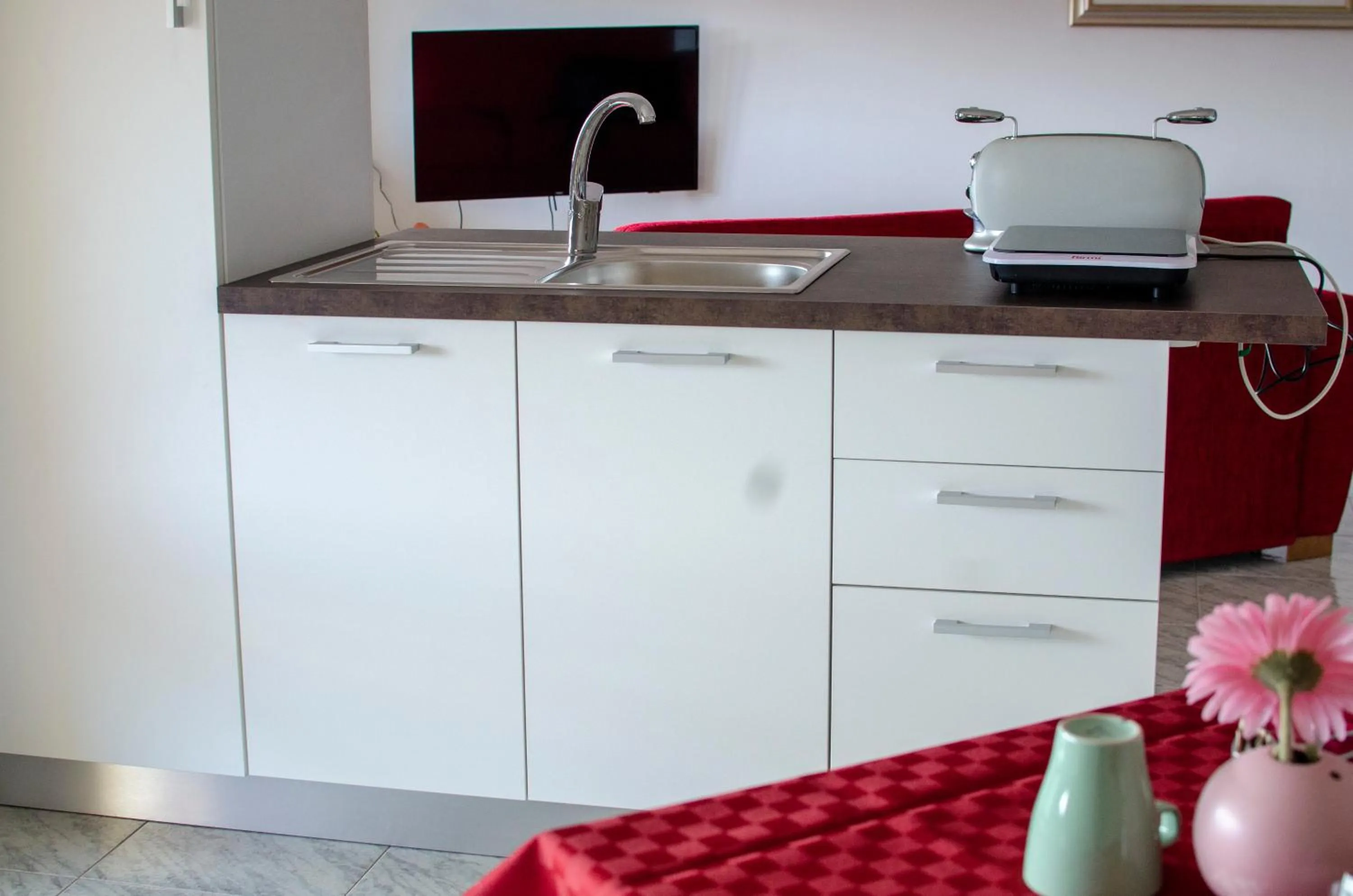 Coffee/tea facilities in BnB acasaconme