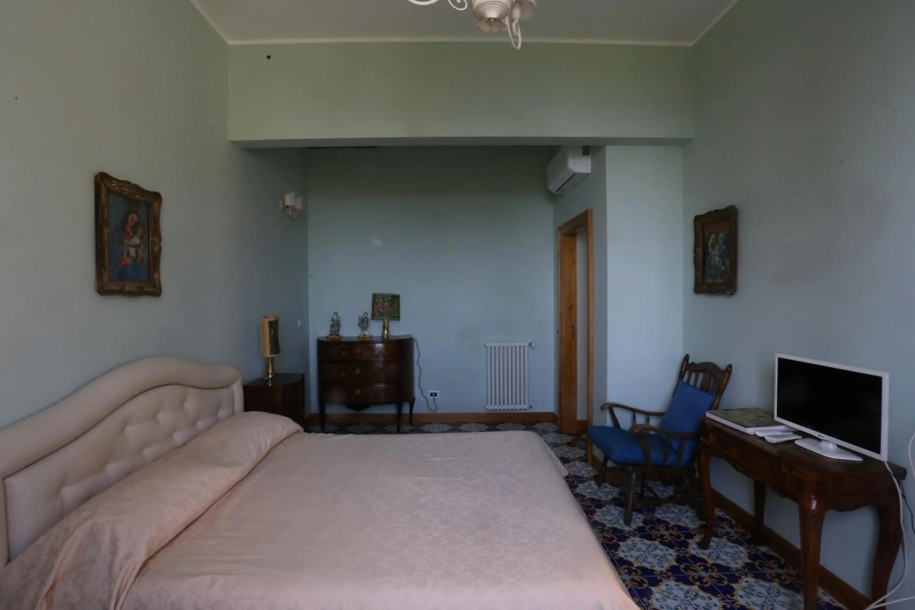 Bed in Casa Cuseni, Patrimonio Culturale Immateriale UNESCO