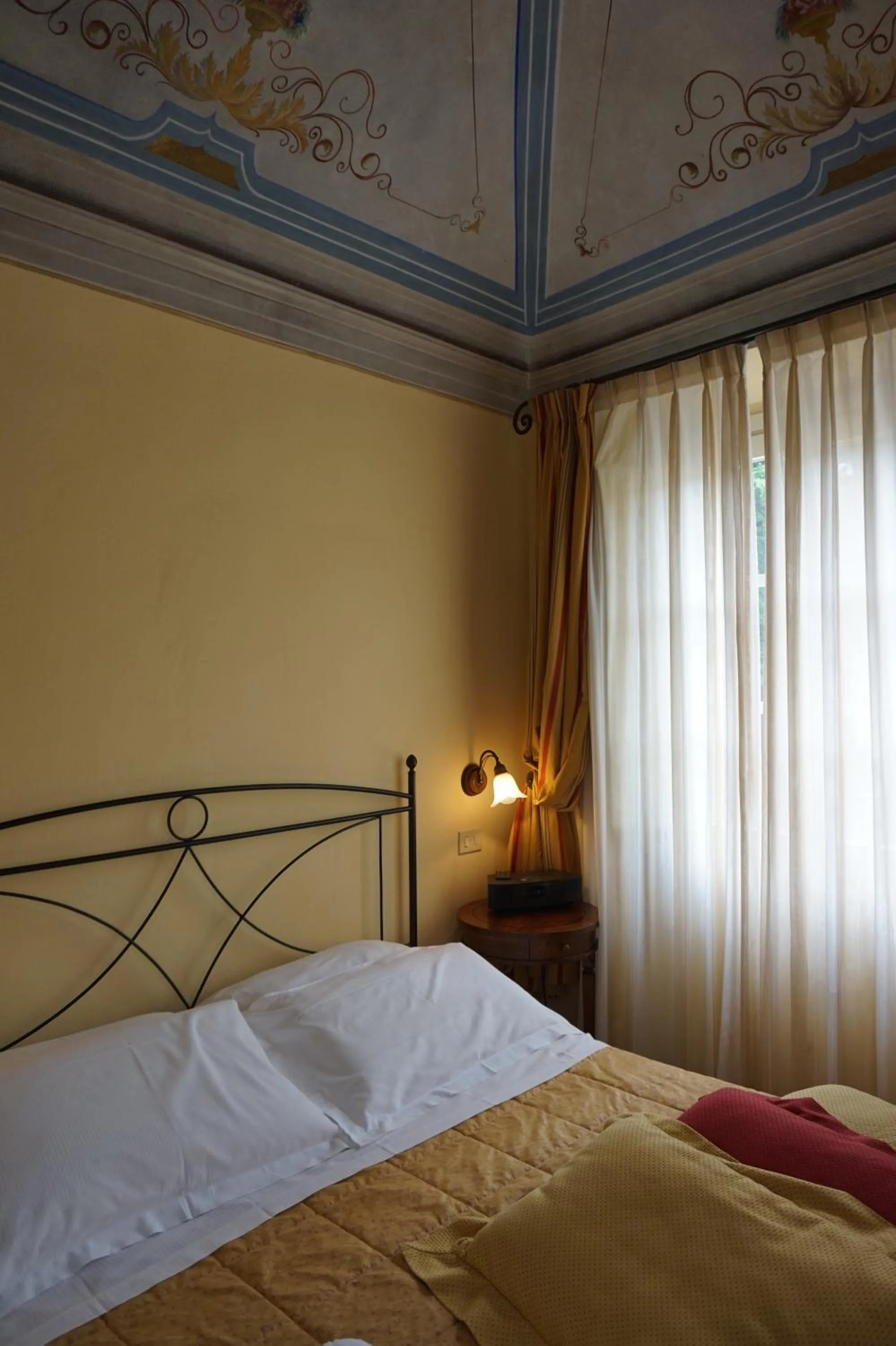 Bed in Borgo Colleoli Resort