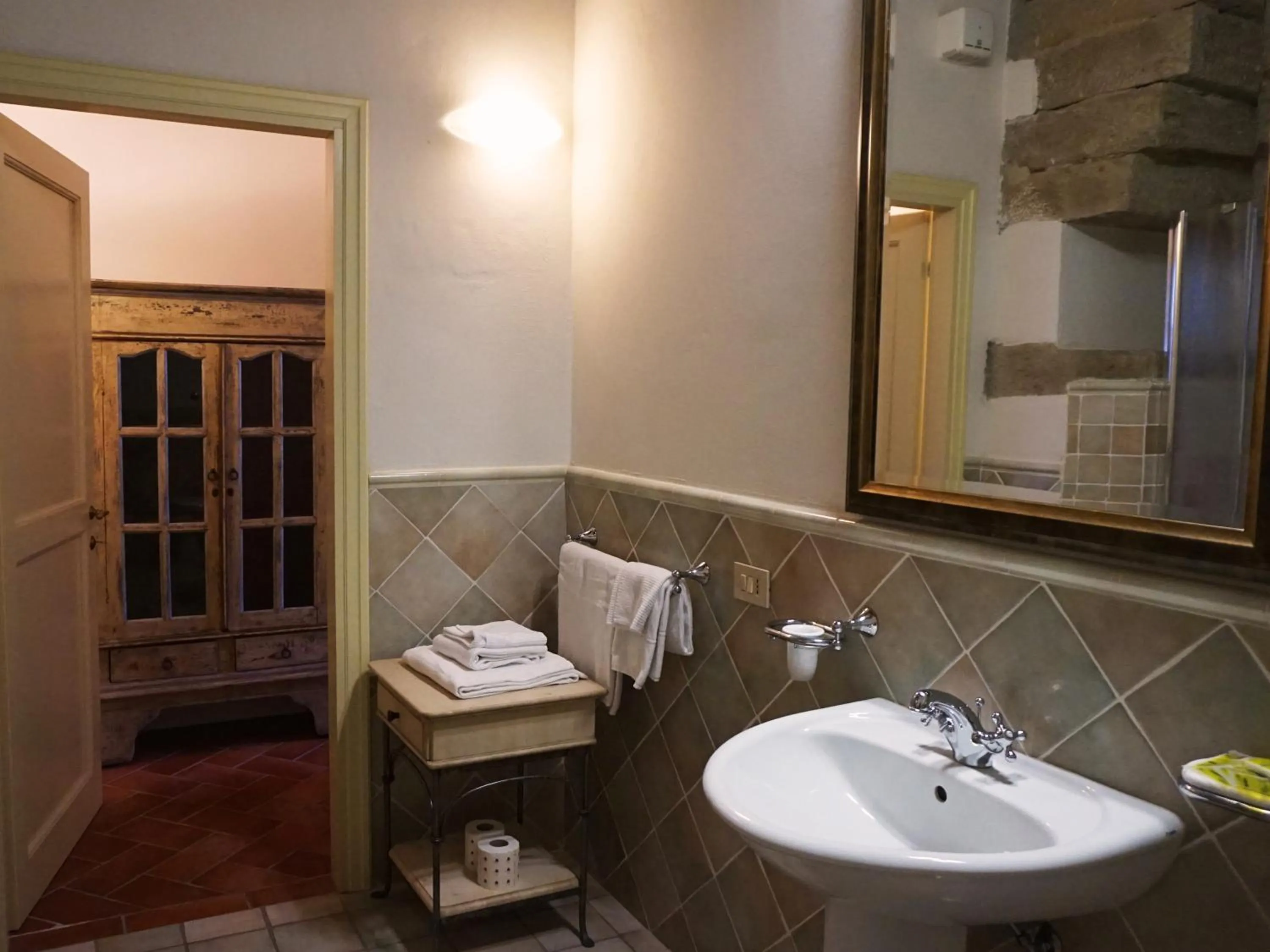 Bathroom in Borgo Colleoli Resort