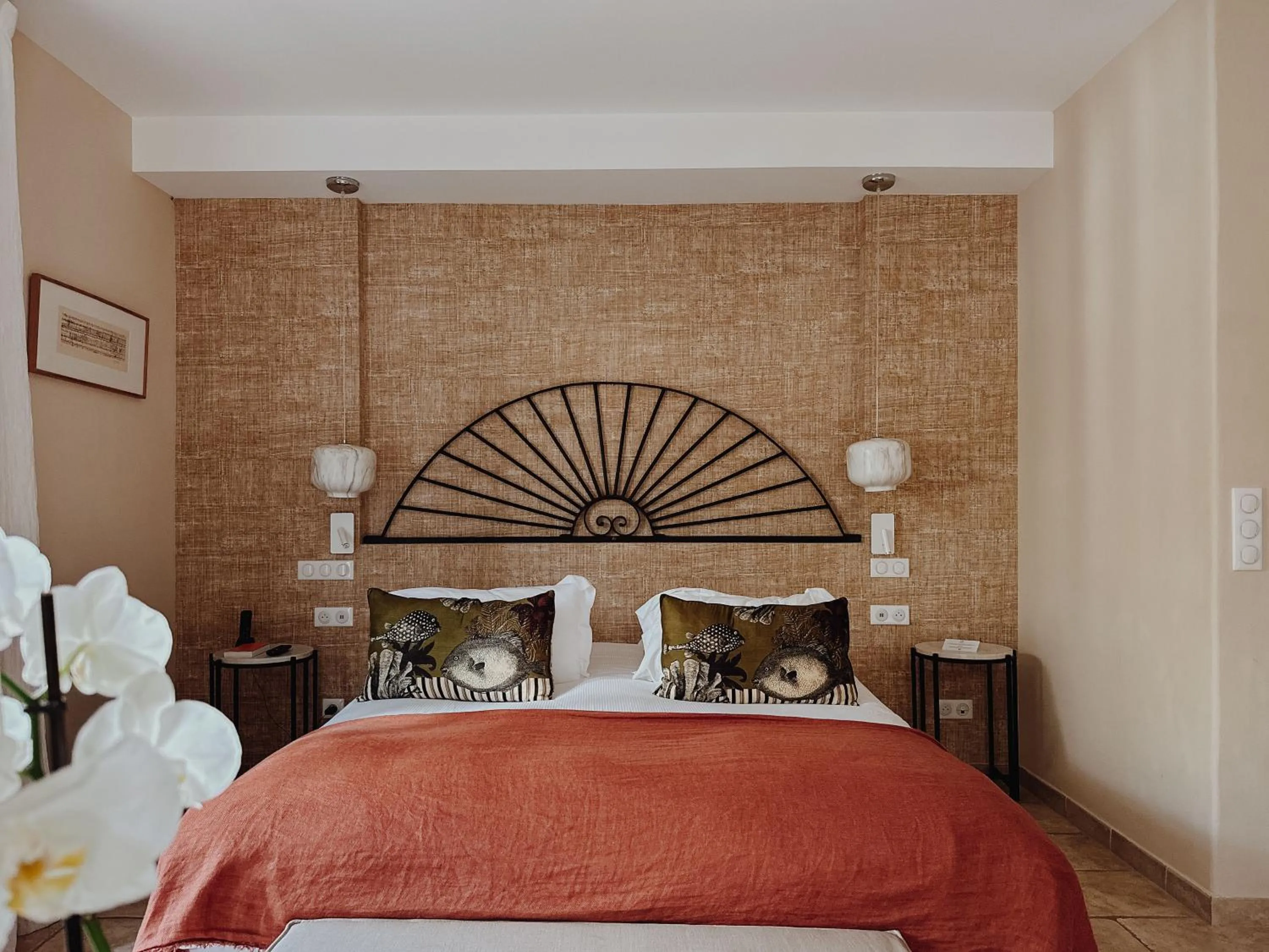 Shower, Bed in Hôtel La Dimora & Spa