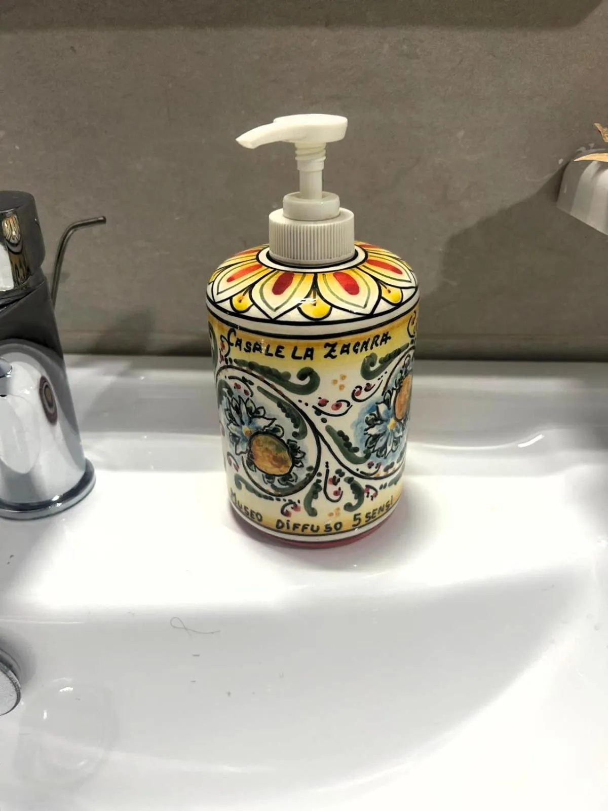 Bathroom in Casale La Zagara