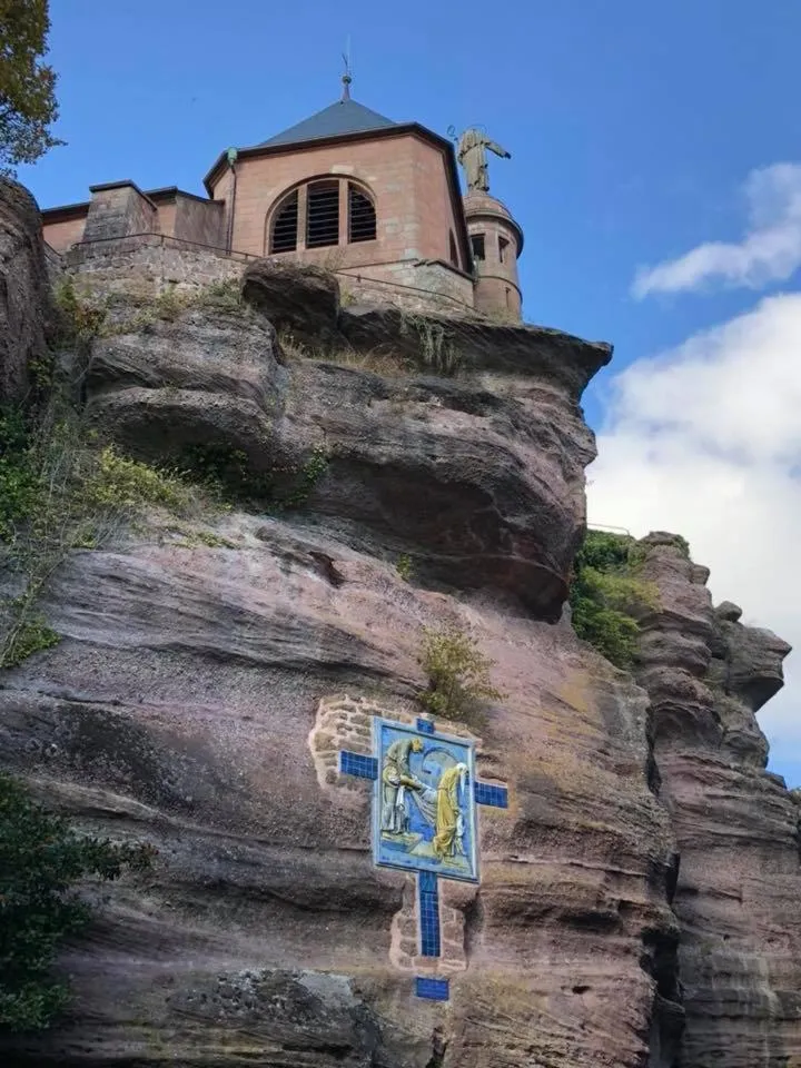 Nearby landmark in B&B bio new