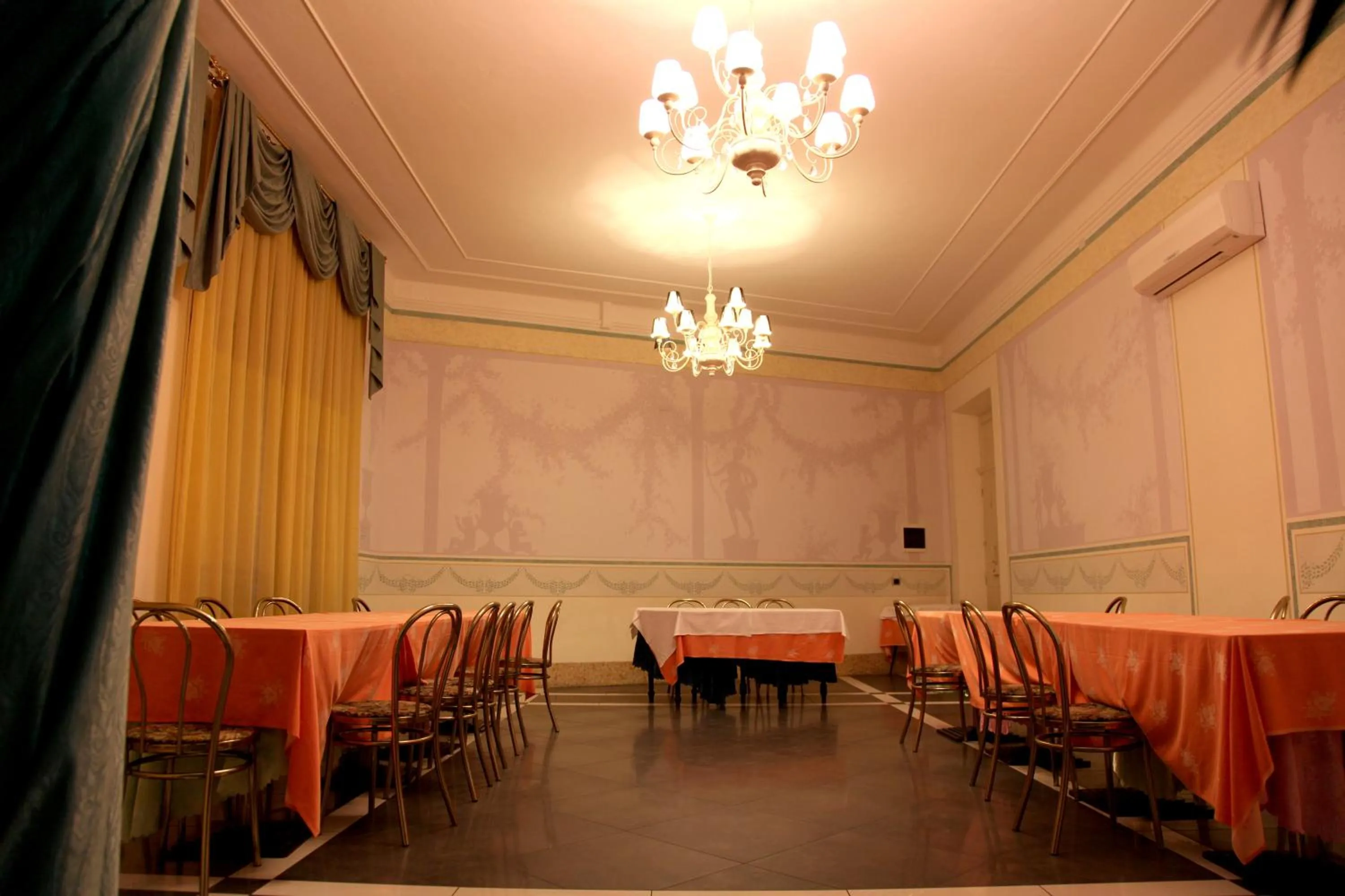 Business facilities in Hotel Principe