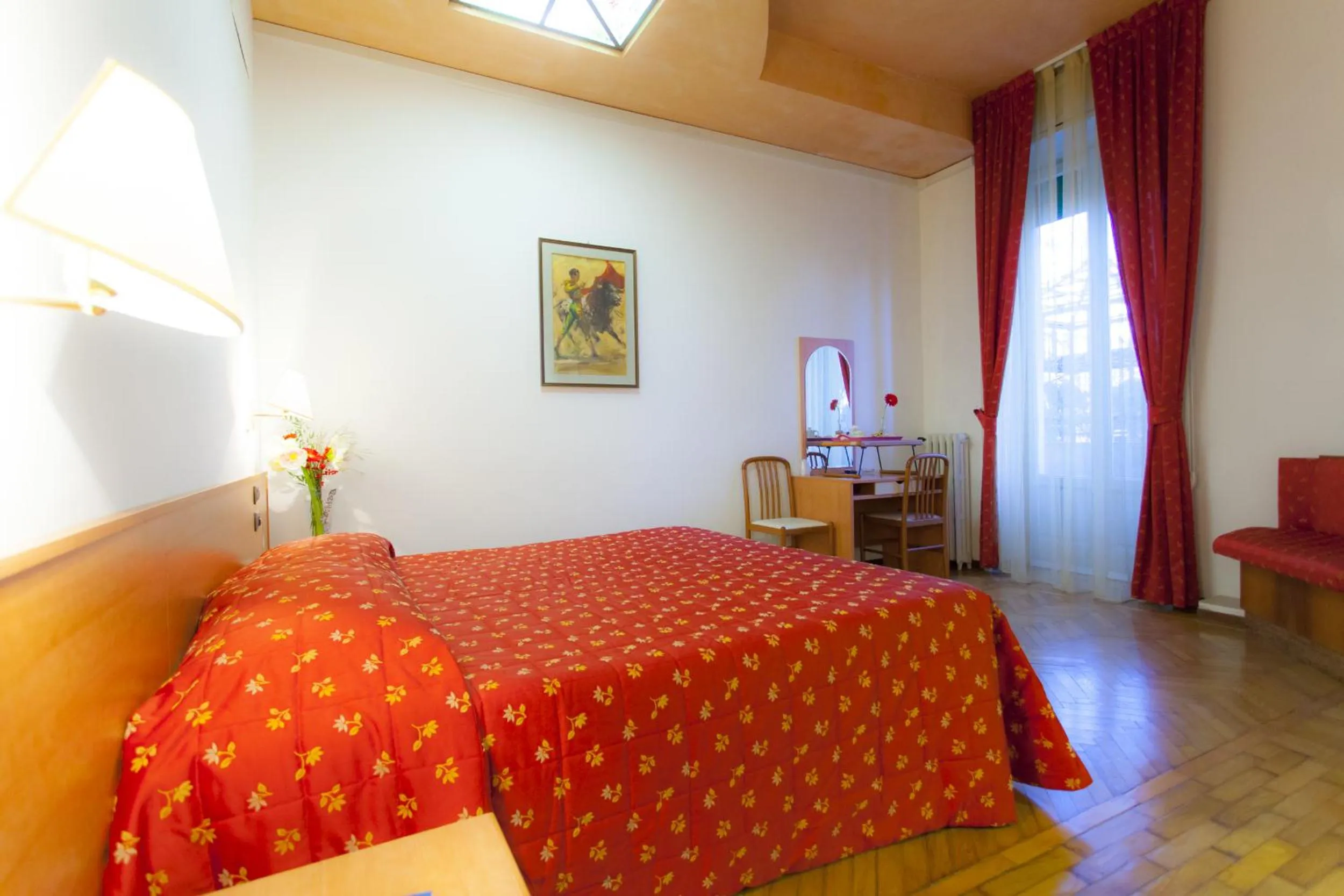 Photo of the whole room, Bed in Hotel Principe