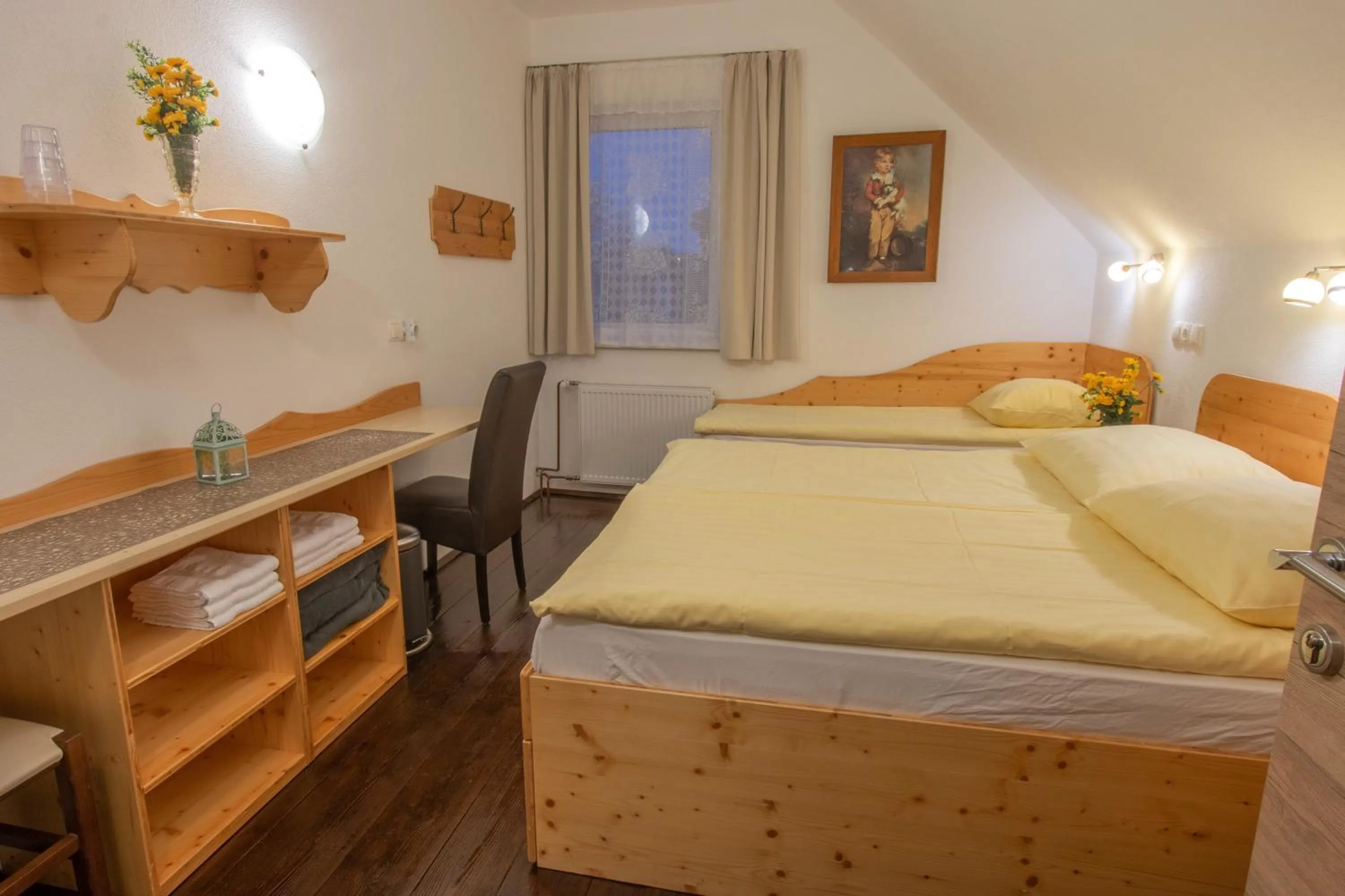 Bed in Mama's House 7min from Airport