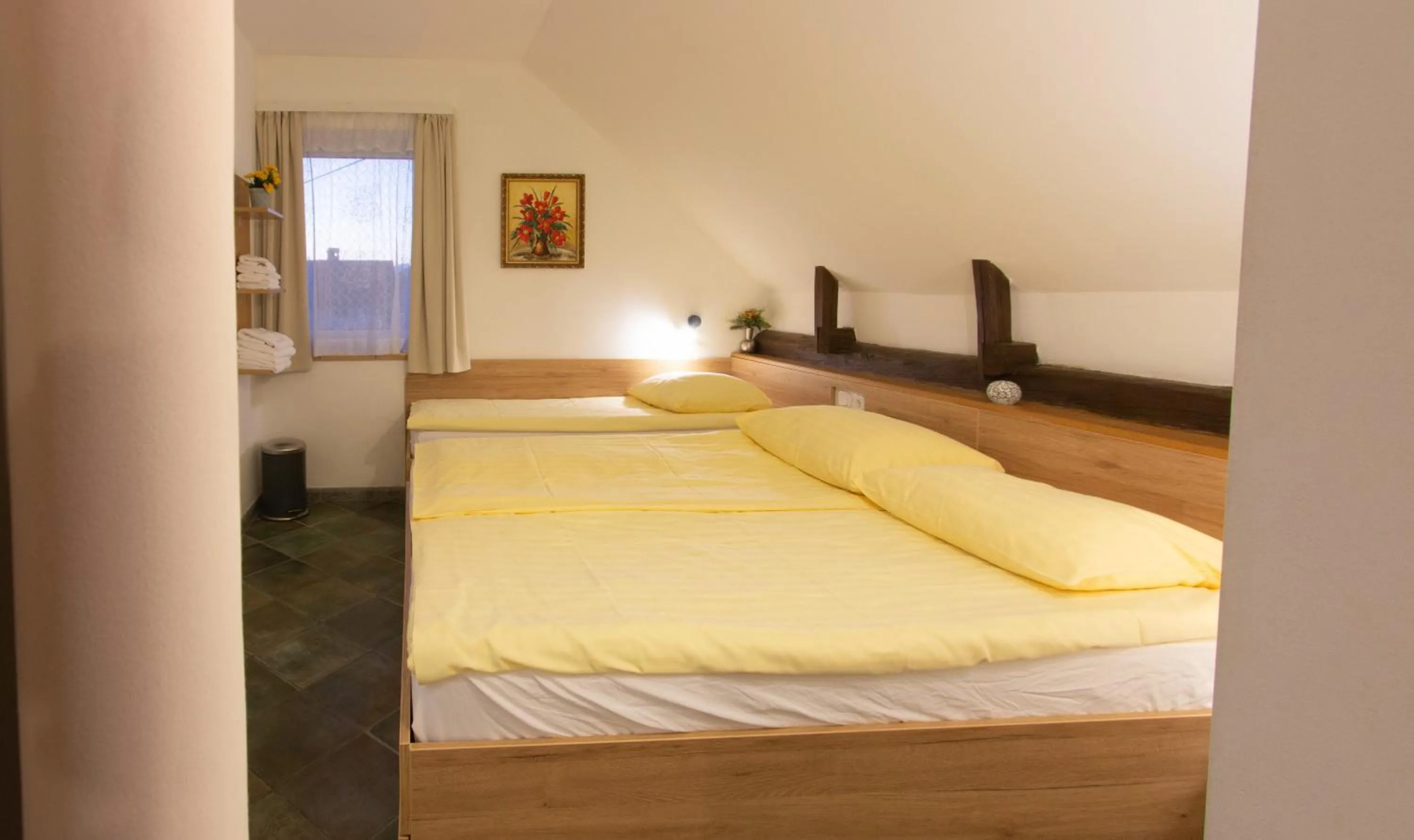Bed in Mama's House 7min from Airport
