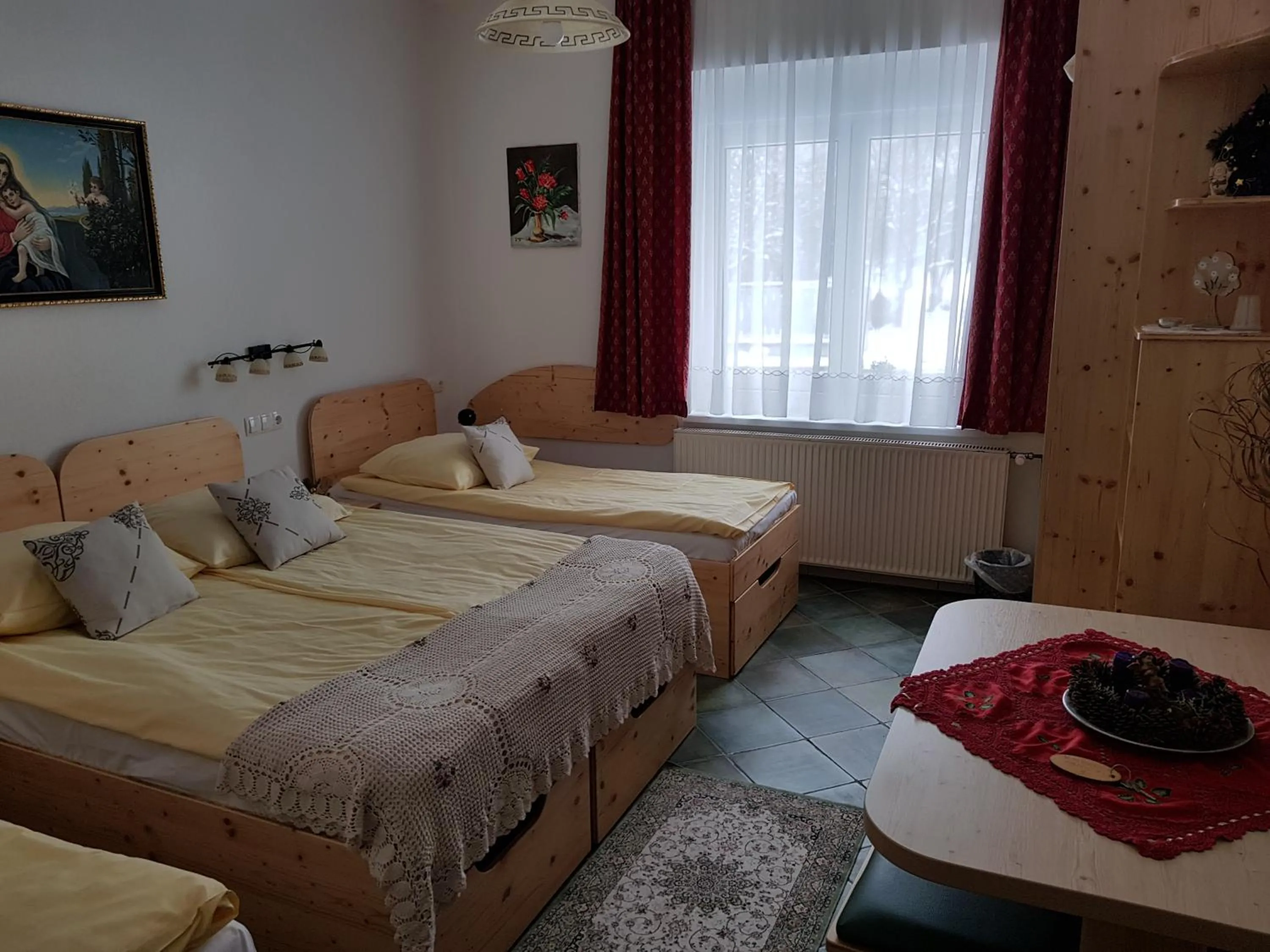 Day, Bed in Mama's House 7min from Airport