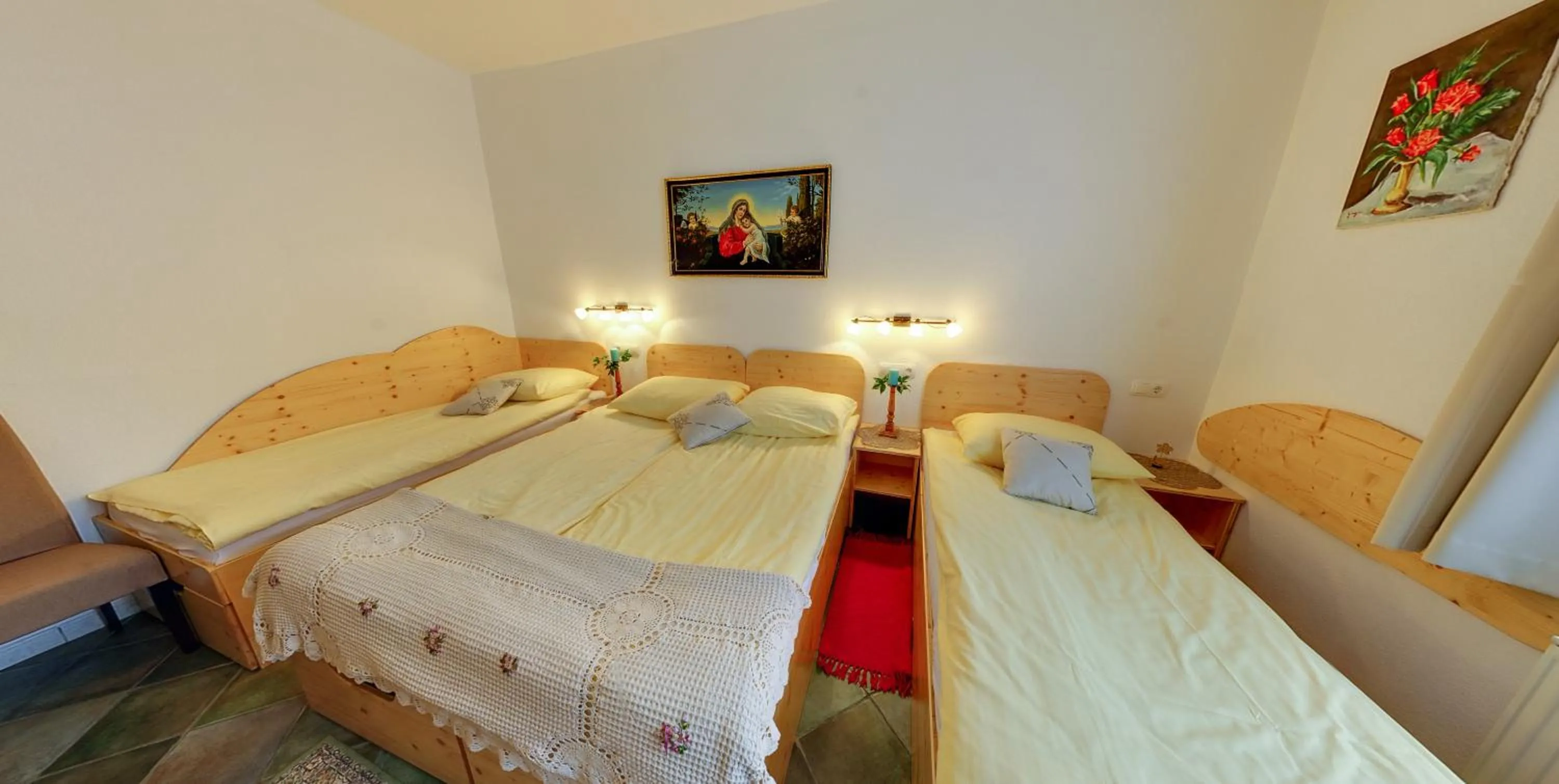 Bed in Mama's House 7min from Airport