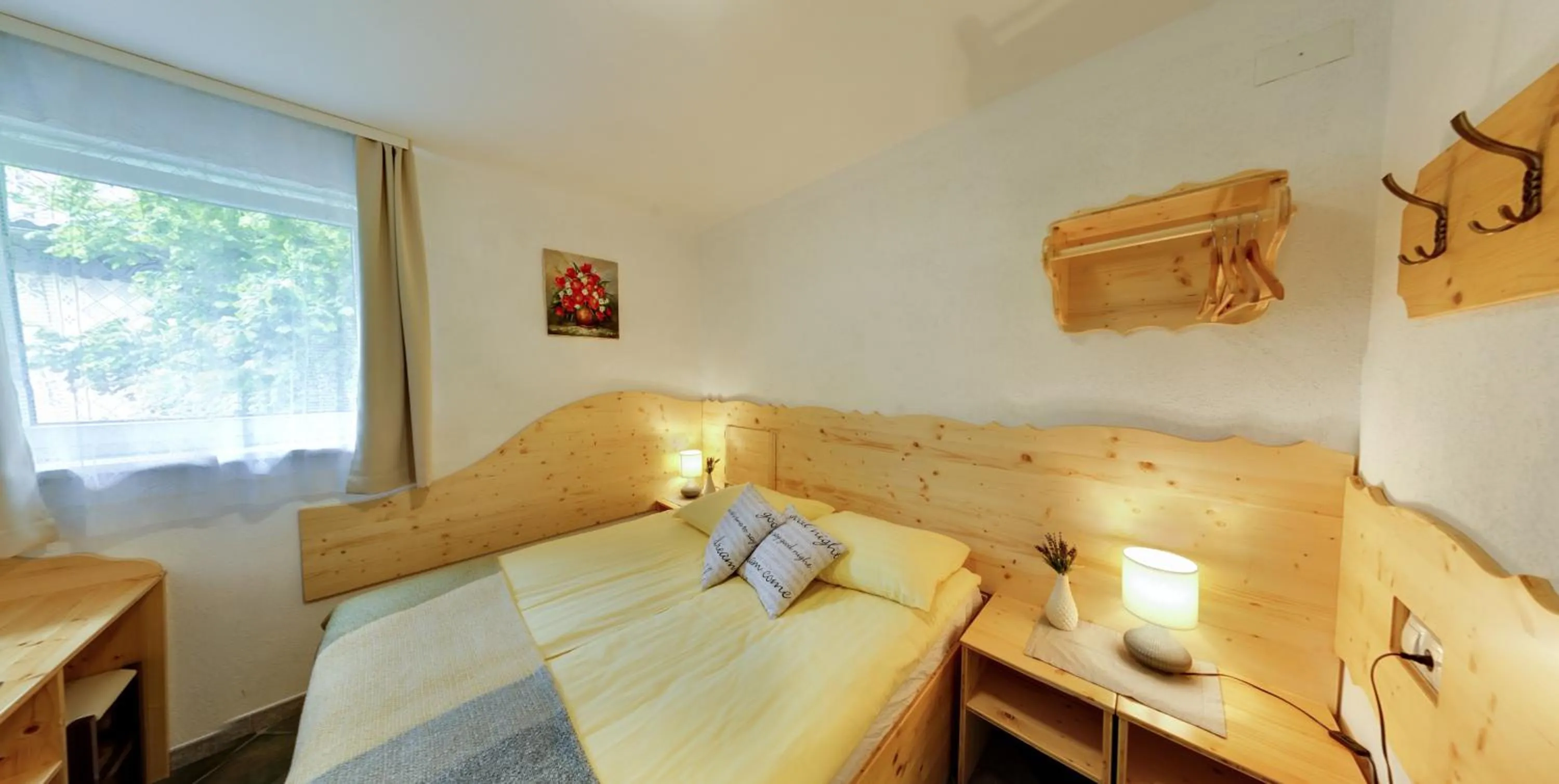Bed in Mama's House 7min from Airport