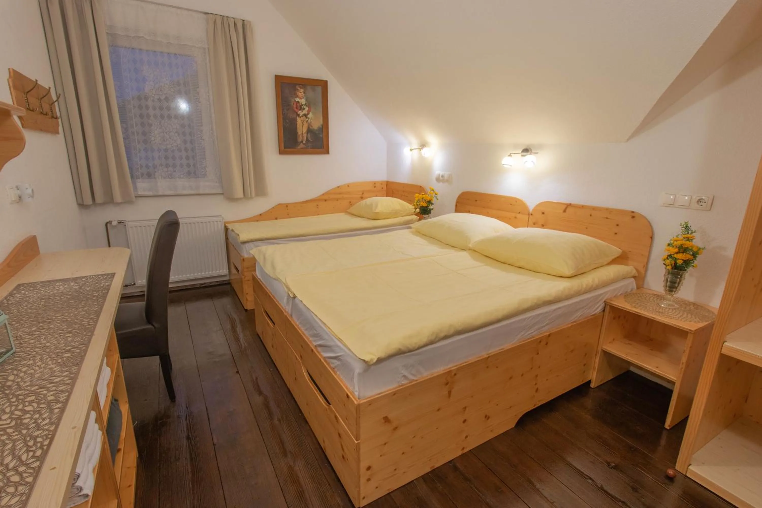 Bed in Mama's House 7min from Airport