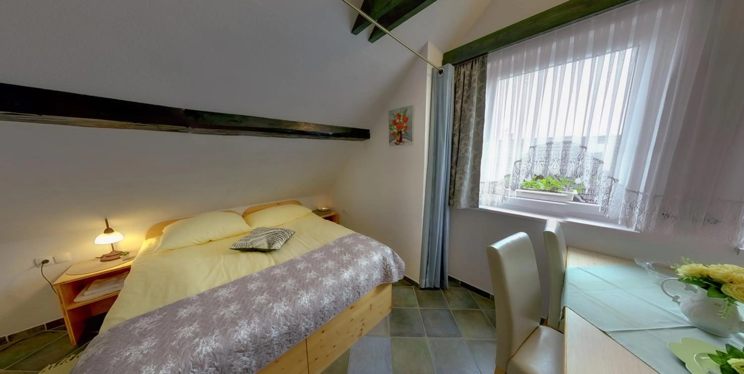 Bed in Mama's House 7min from Airport