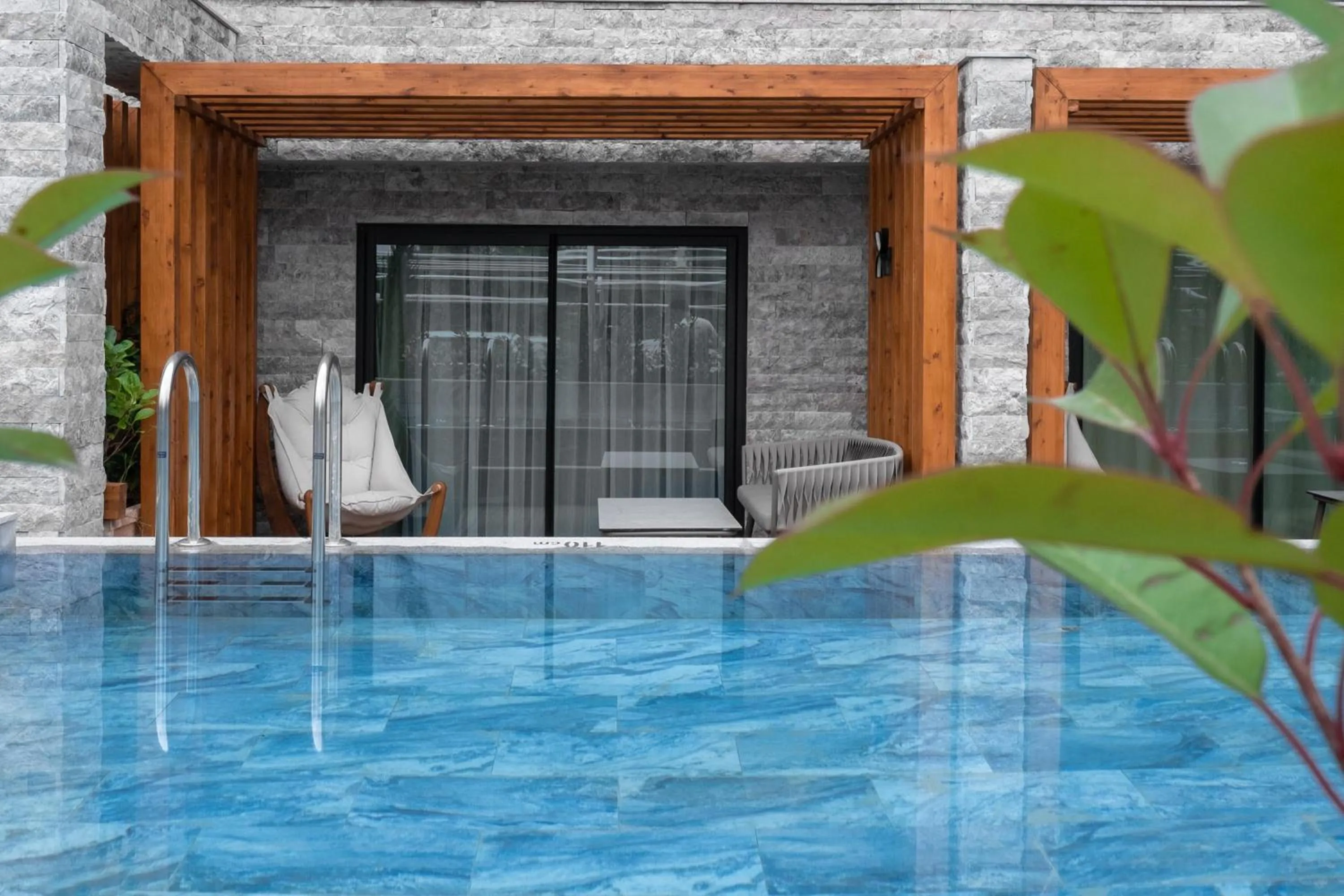 Swimming pool in Lago Hotel