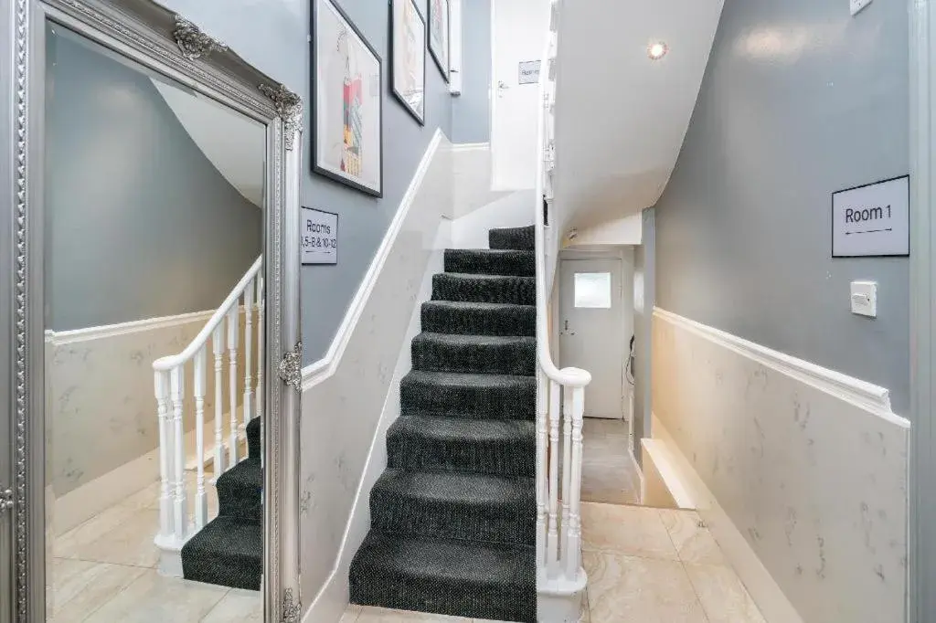 Property building in Apollo Hotel Kings Cross Property building in Apollo Hotel Kings Cross