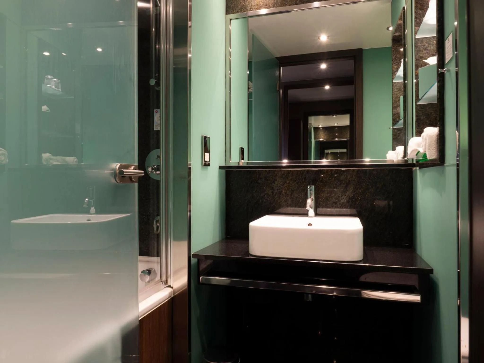 Bathroom in Crowne Plaza London - Kingston by IHG