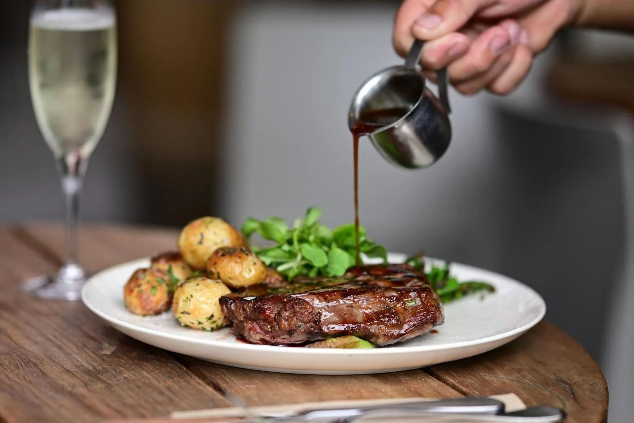 Restaurant/places to eat in Crowne Plaza London - Kingston by IHG