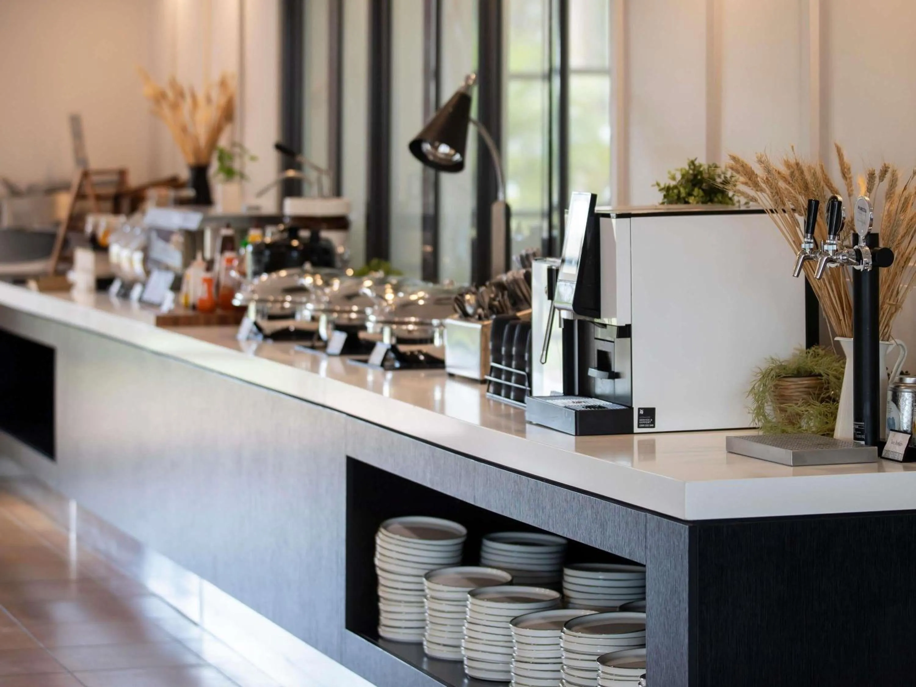 Restaurant/places to eat in Mercure Sydney Blacktown