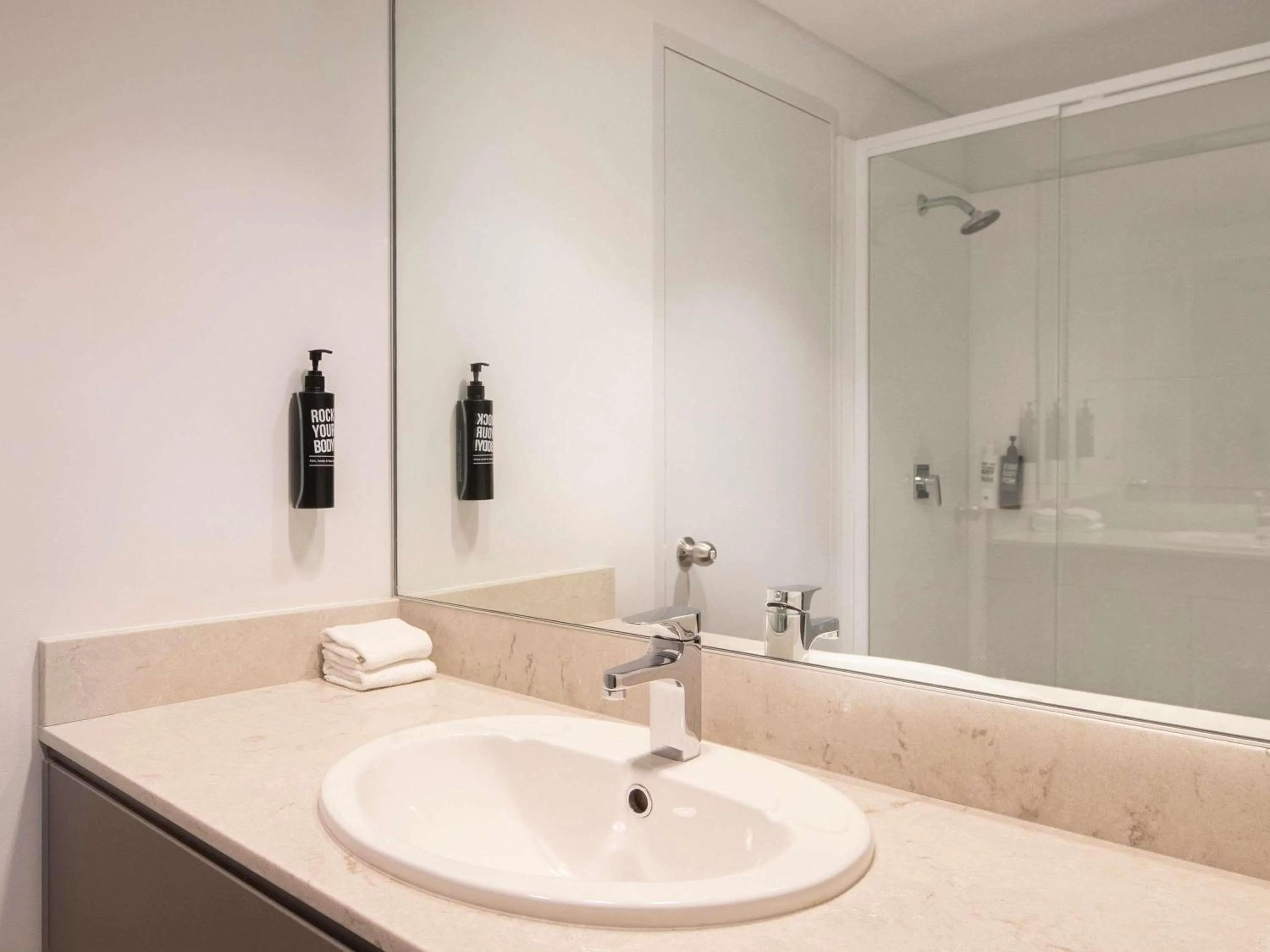 Bathroom in Mercure Sydney Blacktown