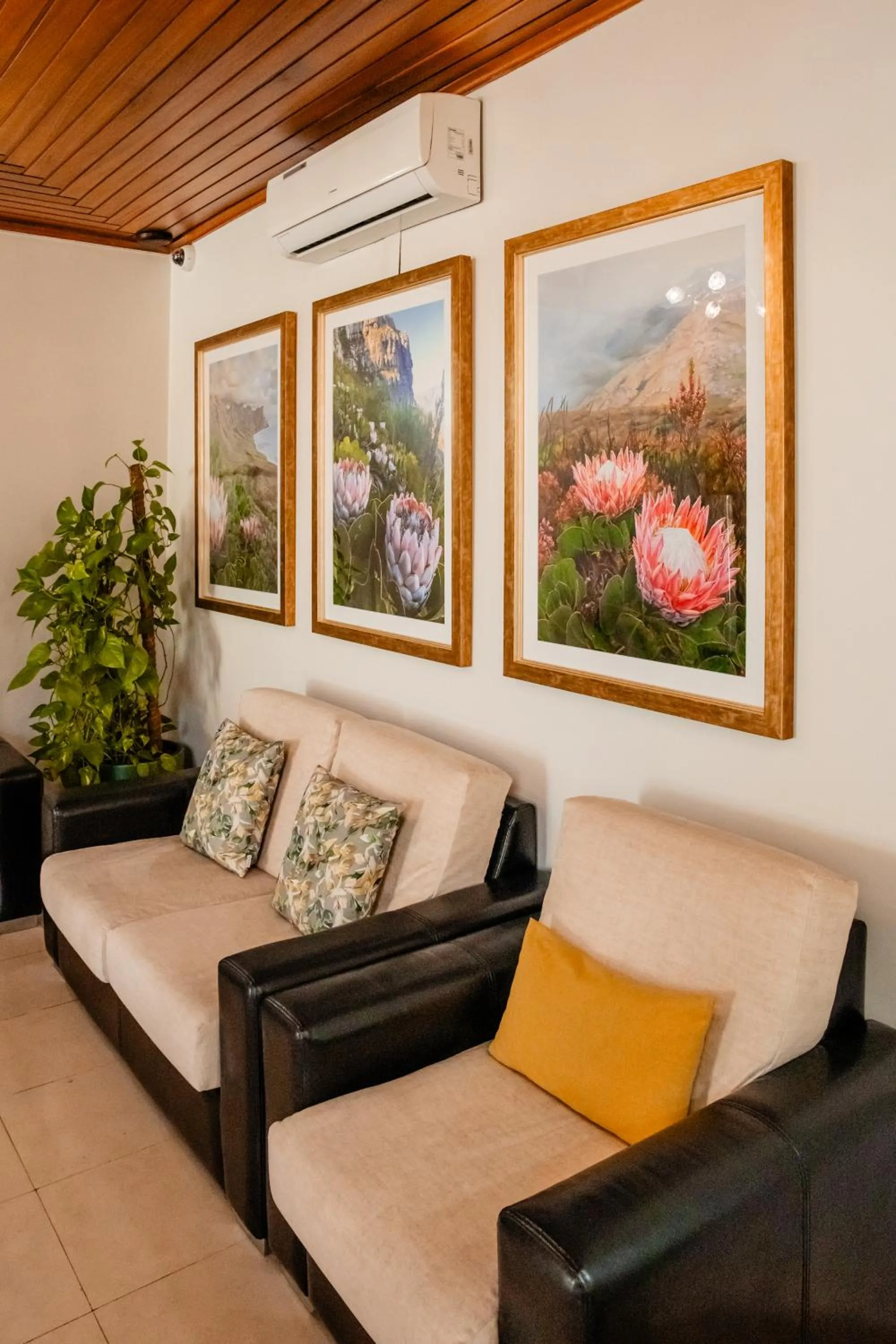 Living room in Hotel Larverde