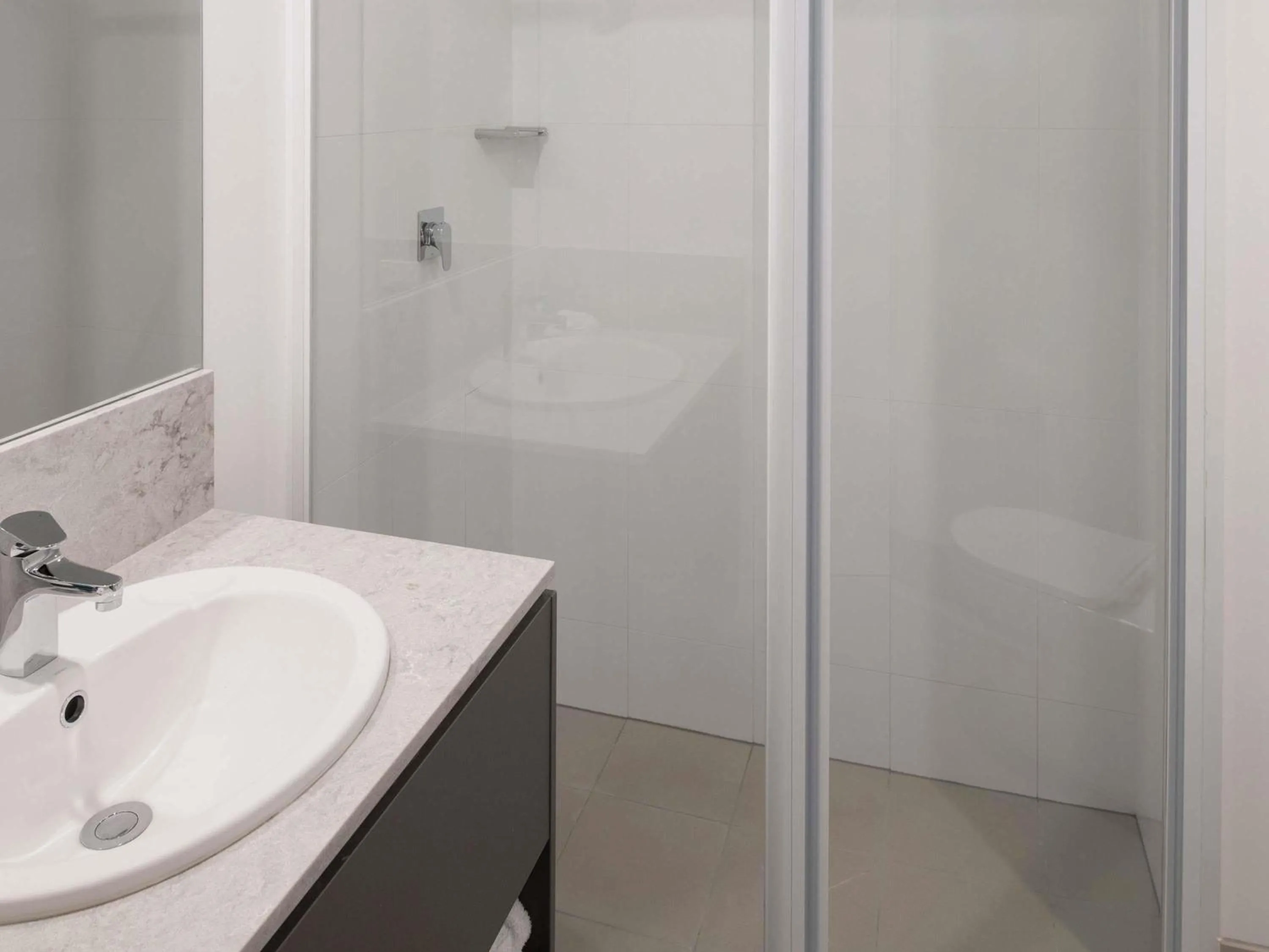 Bedroom in Mercure Sydney Bankstown