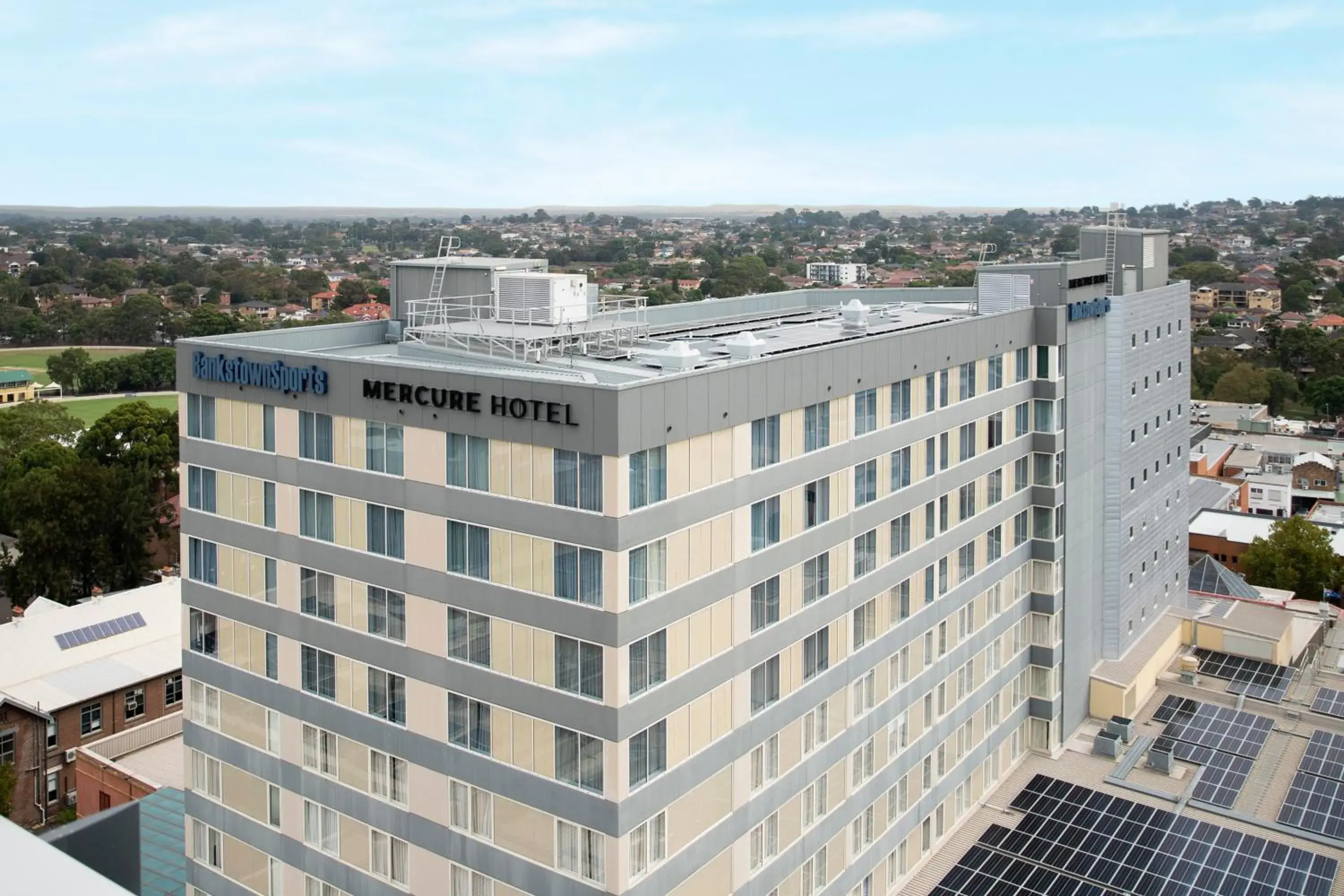 Property building in Mercure Sydney Bankstown Property building in Mercure Sydney Bankstown