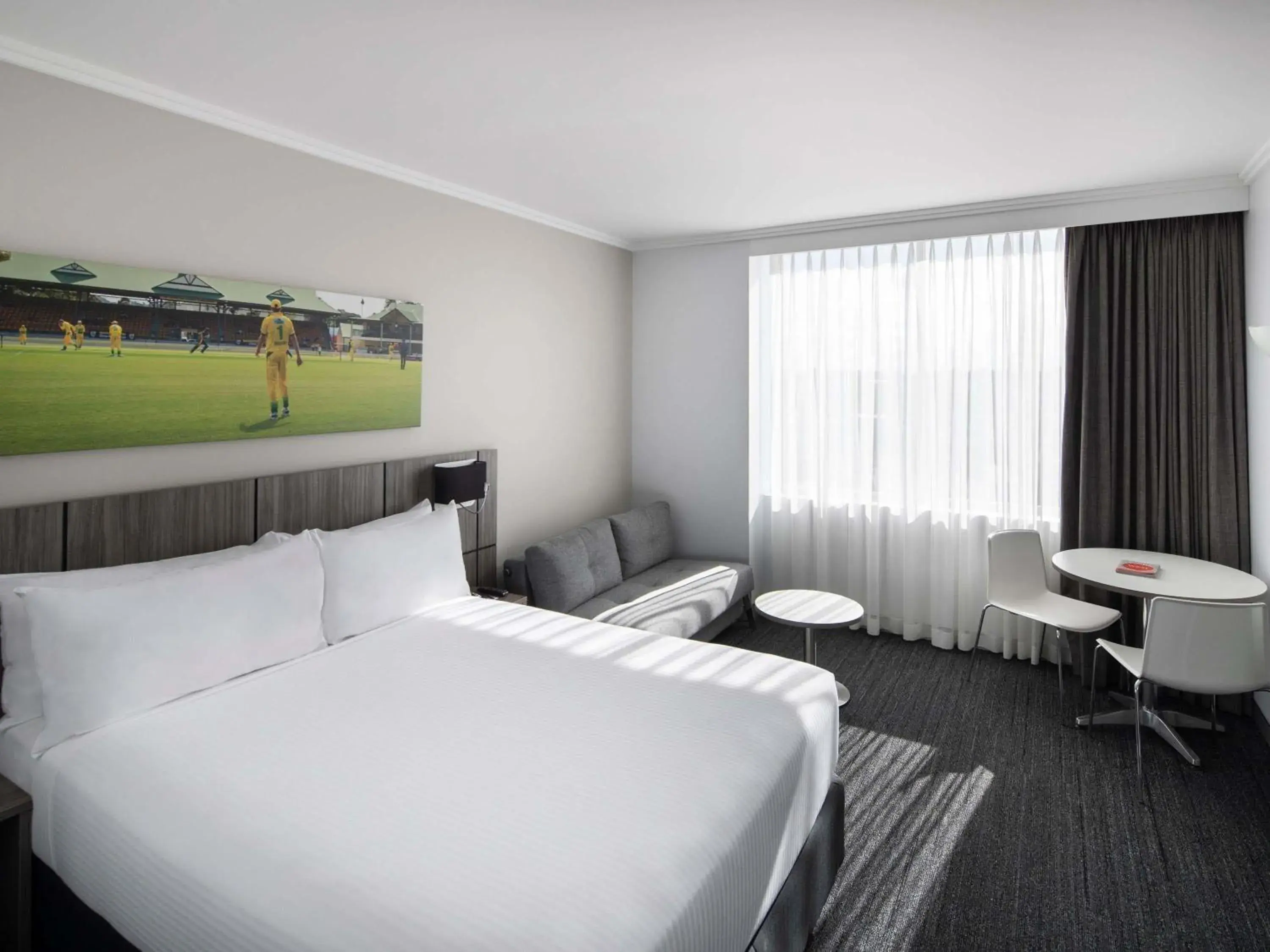 Bedroom, Bed in Mercure Sydney Bankstown Bedroom, Bed in Mercure Sydney Bankstown