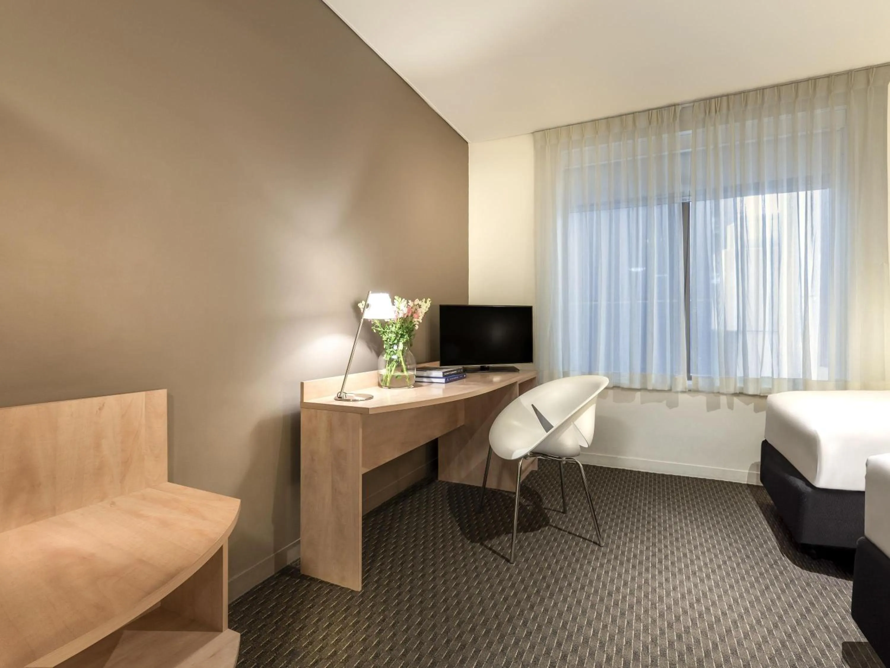 Bedroom in ibis Melbourne Hotel and Apartments