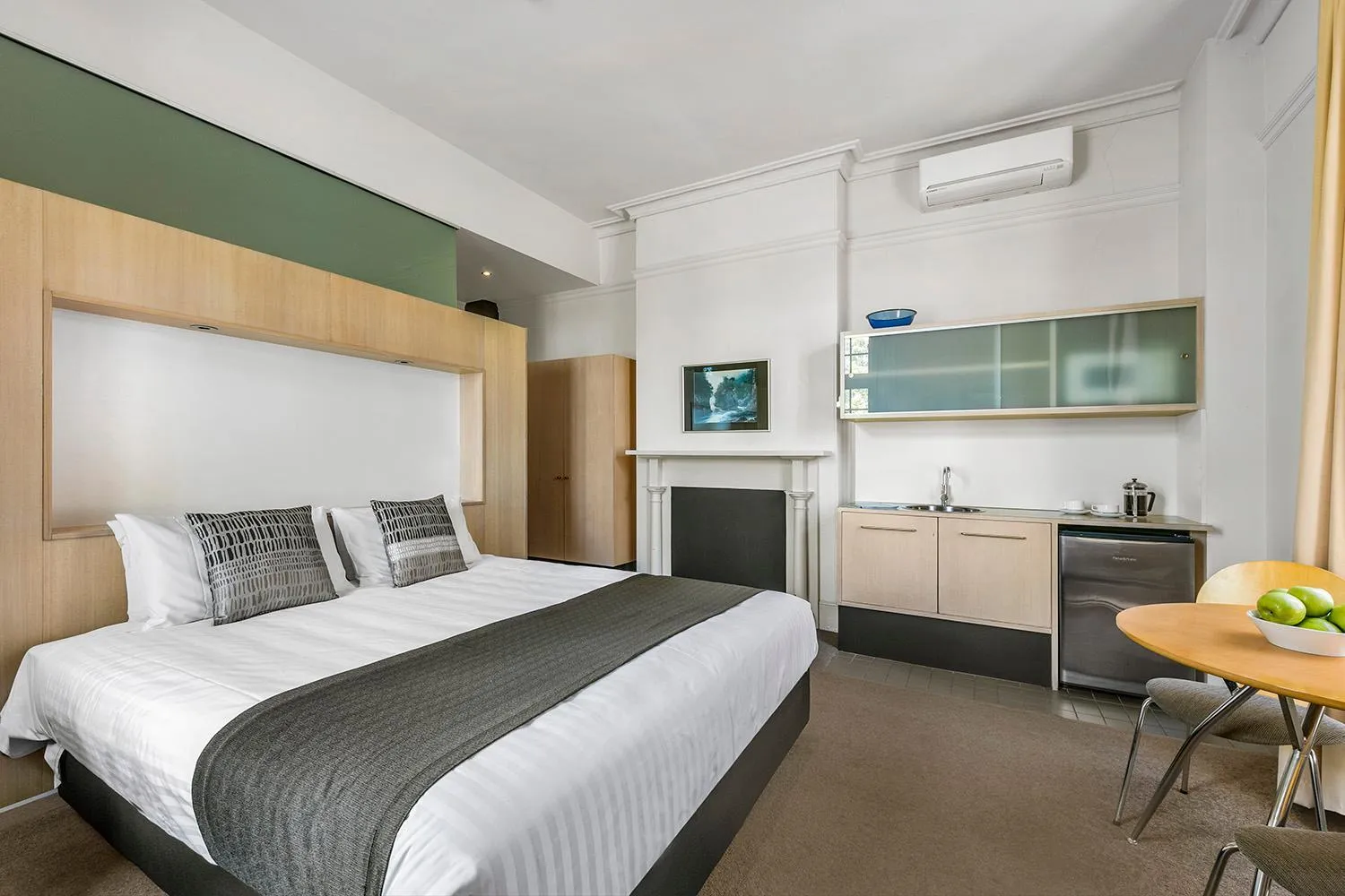 Bed in Quest Trinity House